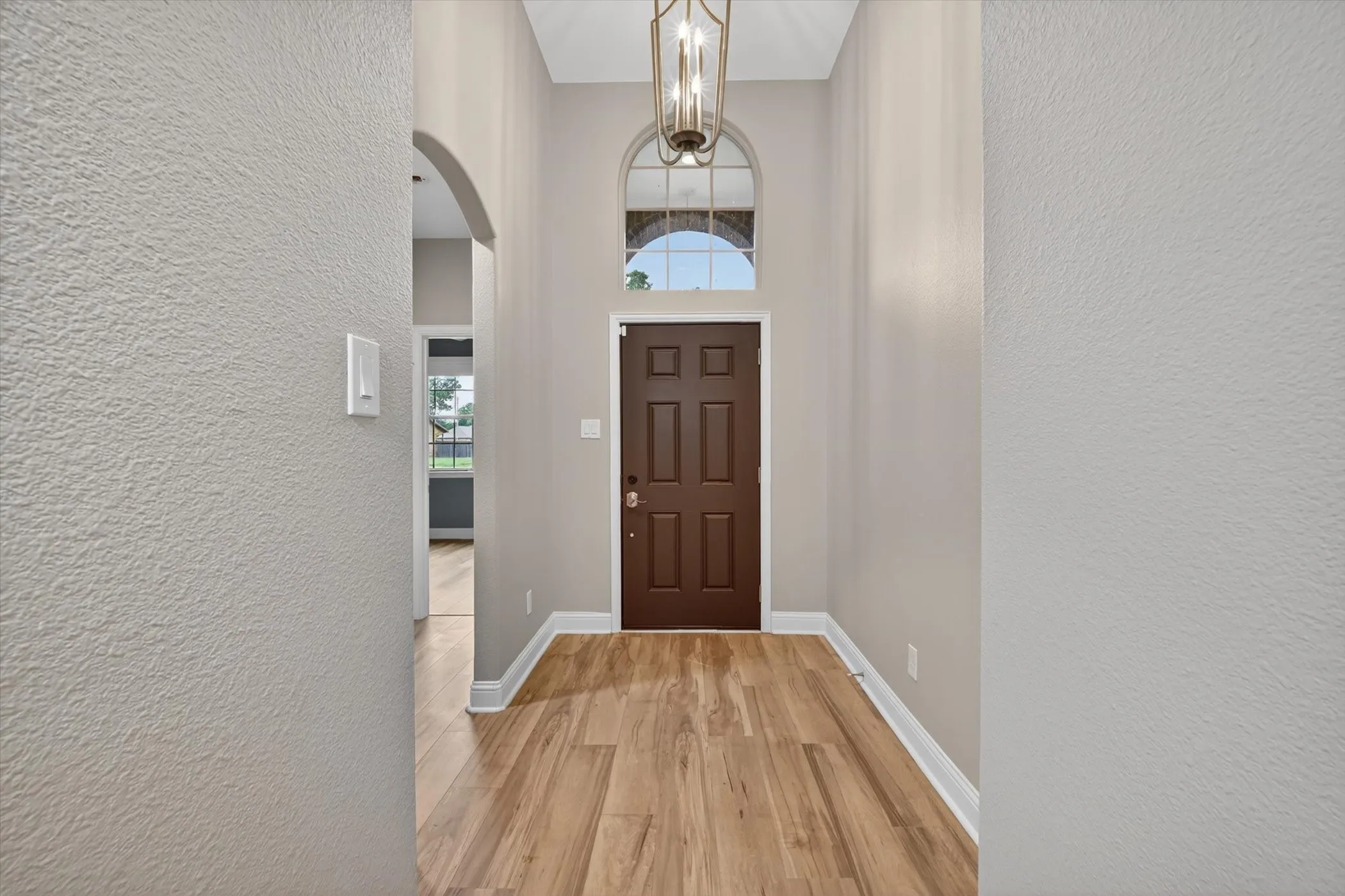 Single Family Residence For Sale in Grayson County , 1004 E Main Street, Tioga, Texas 76271, 3 Bedroom, 2 Bathroom, 2 Garage spaces, 1,738 Sqft, built in 2018, mls#21299544, Real Estate Agent in Tioga, Homes For Sale in Grayson county, Homes For Sale in Tioga, Realtor in Tioga Texas, Real Estate Brokerage Independent Realty Texas, Luminita Cordes Realtor