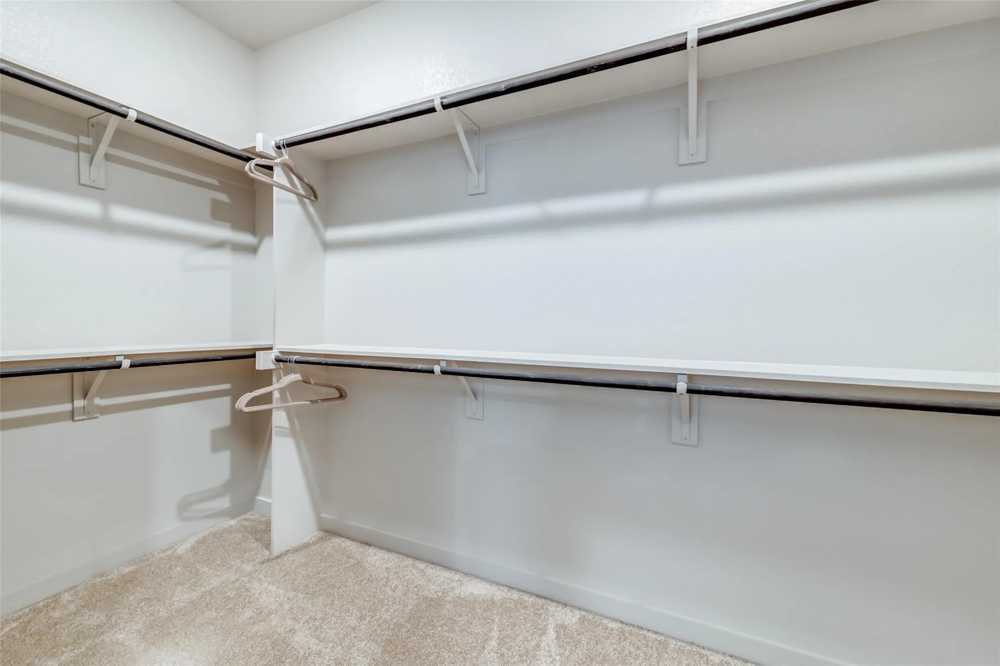Townhouse For Sale in Tarrant County , 410 N Pecan Street, Arlington, Texas 76011, 3 Bedroom, 3 Bathroom, 2 Garage spaces, 1,882 Sqft, built in 2020, mls#21299742, Real Estate Agent in Arlington, Homes For Sale in Tarrant county, Homes For Sale in Arlington, Realtor in Arlington Texas, Real Estate Brokerage Independent Realty Texas, Luminita Cordes Realtor