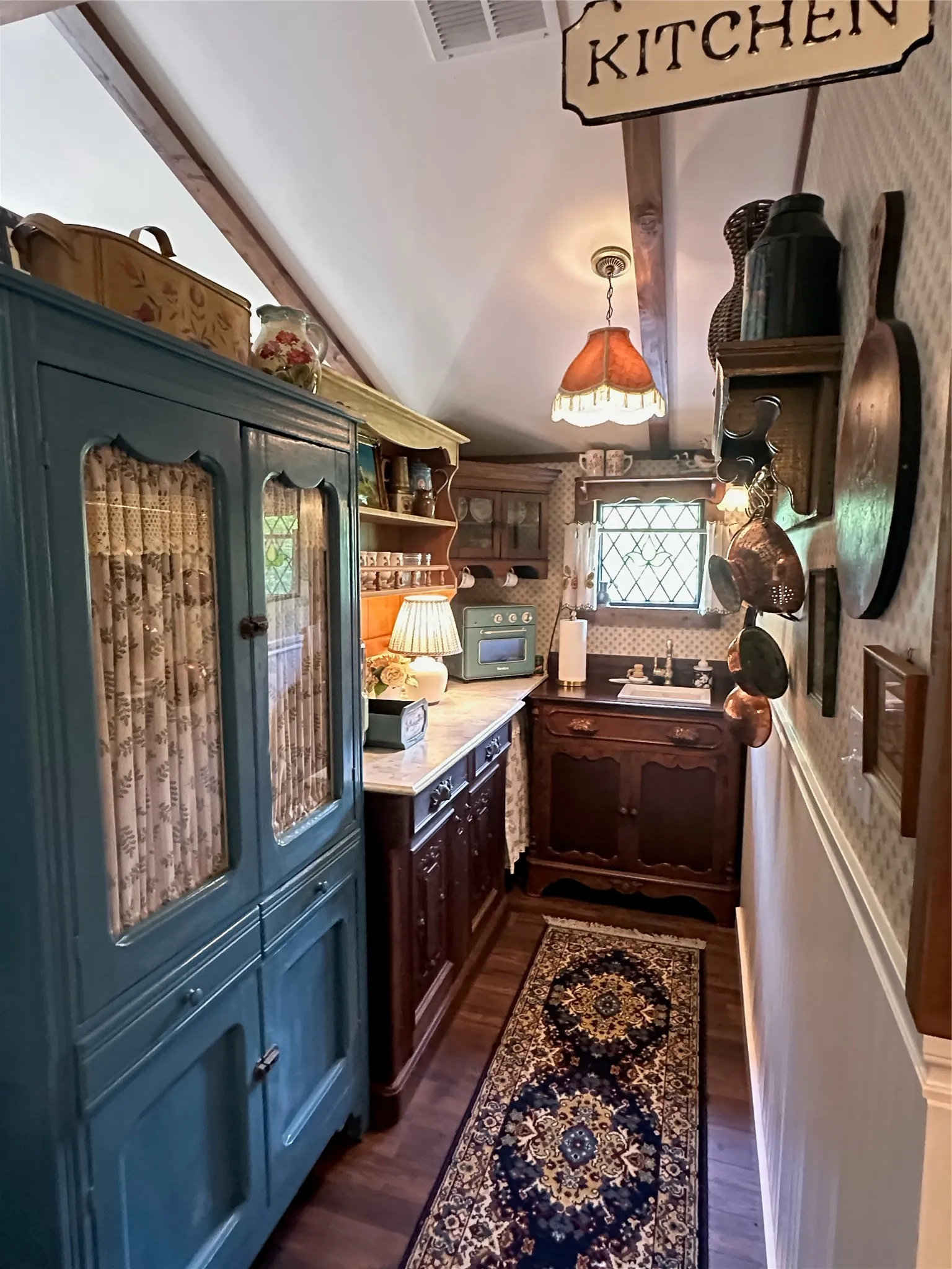 2nd Residence Kitchen