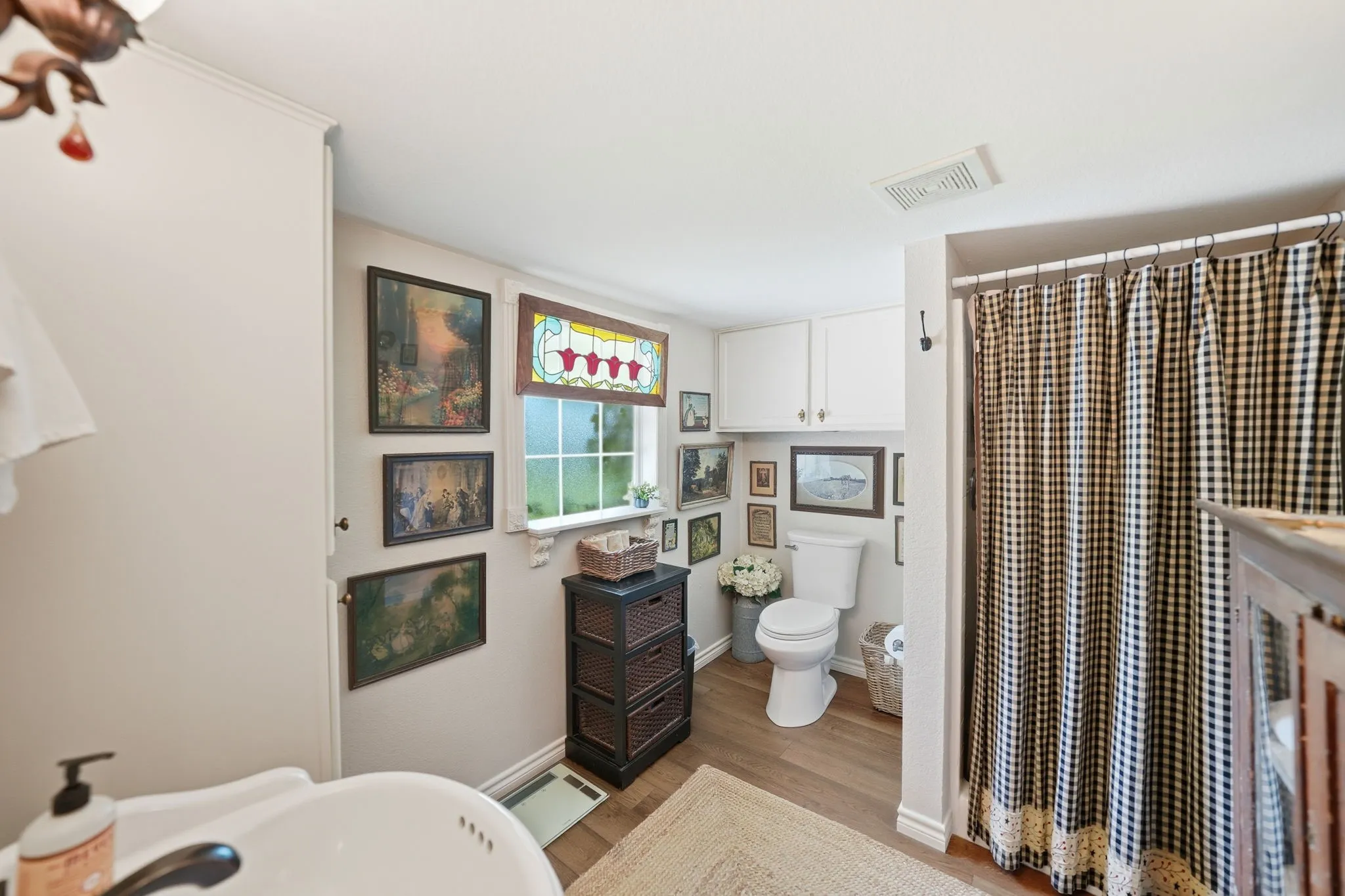 Single Family Residence For Sale in Collin County , 5314 County Road 465, Mc Kinney, Texas 75071, 3 Bedroom, 2 Bathroom, 2 Garage spaces, 1,934 Sqft, built in 1952, Price $1,495,000, mls#21292805, Real Estate Agent in Mc Kinney, Homes For Sale in Collin county, Homes For Sale in Mc Kinney, Realtor in Mc Kinney Texas, Real Estate Brokerage Independent Realty Texas, Luminita Cordes Realtor