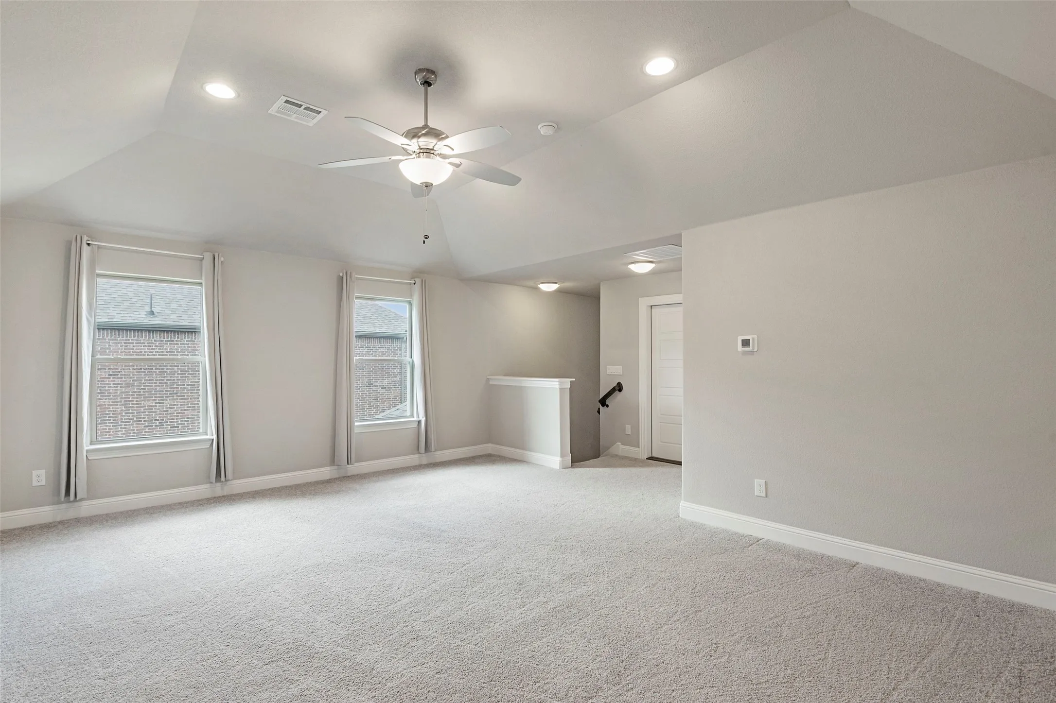 Single Family Residence For Sale in Johnson County , 1953 Silver Falls Drive, Burleson, Texas 76028, 4 Bedroom, 3 Bathroom, 3 Garage spaces, 2,840 Sqft, built in 2021, mls#21299303, Real Estate Agent in Burleson, Homes For Sale in Johnson county, Homes For Sale in Burleson, Realtor in Burleson Texas, Real Estate Brokerage Independent Realty Texas, Luminita Cordes Realtor