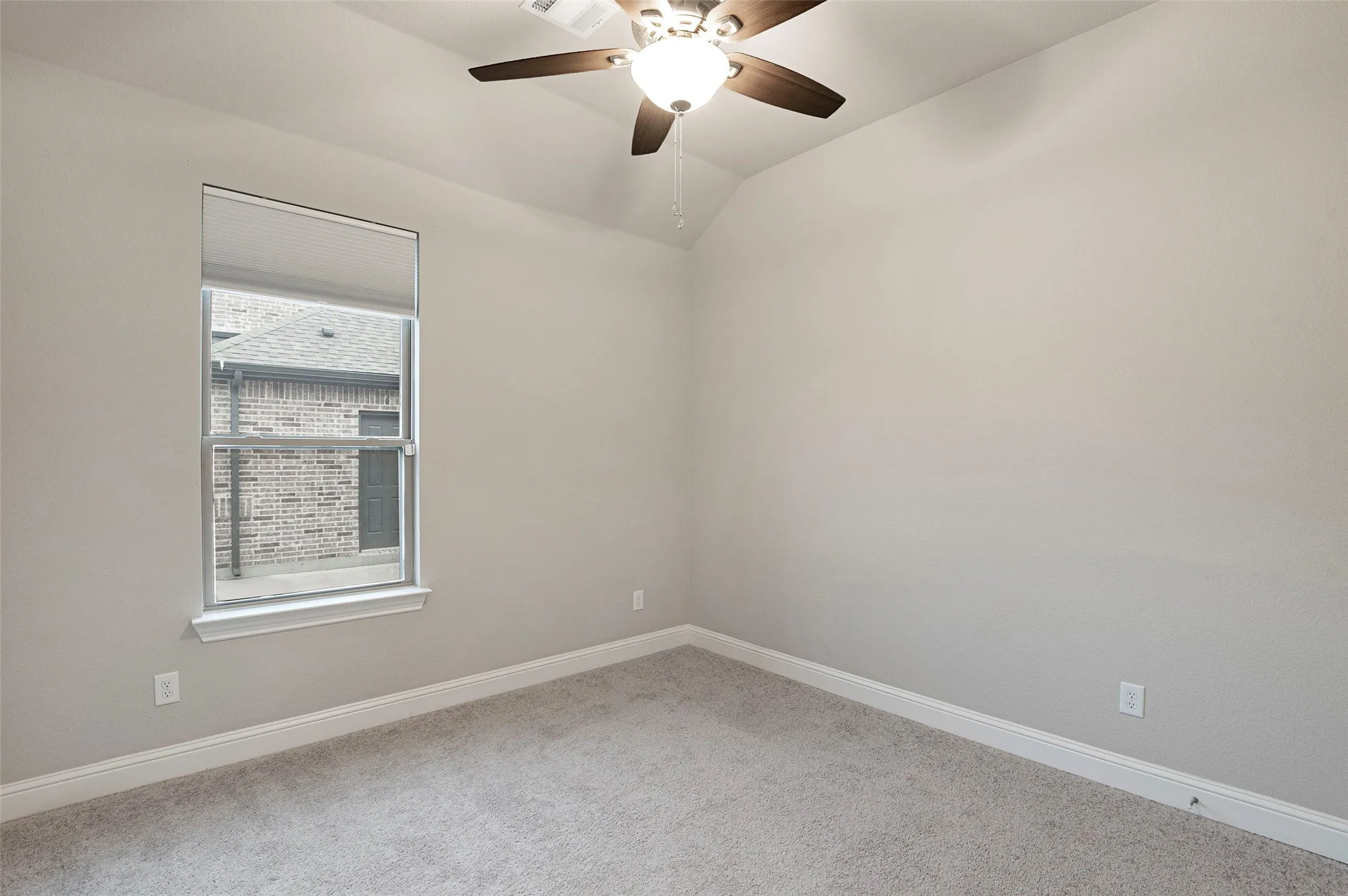 Single Family Residence For Sale in Johnson County , 1953 Silver Falls Drive, Burleson, Texas 76028, 4 Bedroom, 3 Bathroom, 3 Garage spaces, 2,840 Sqft, built in 2021, mls#21299303, Real Estate Agent in Burleson, Homes For Sale in Johnson county, Homes For Sale in Burleson, Realtor in Burleson Texas, Real Estate Brokerage Independent Realty Texas, Luminita Cordes Realtor