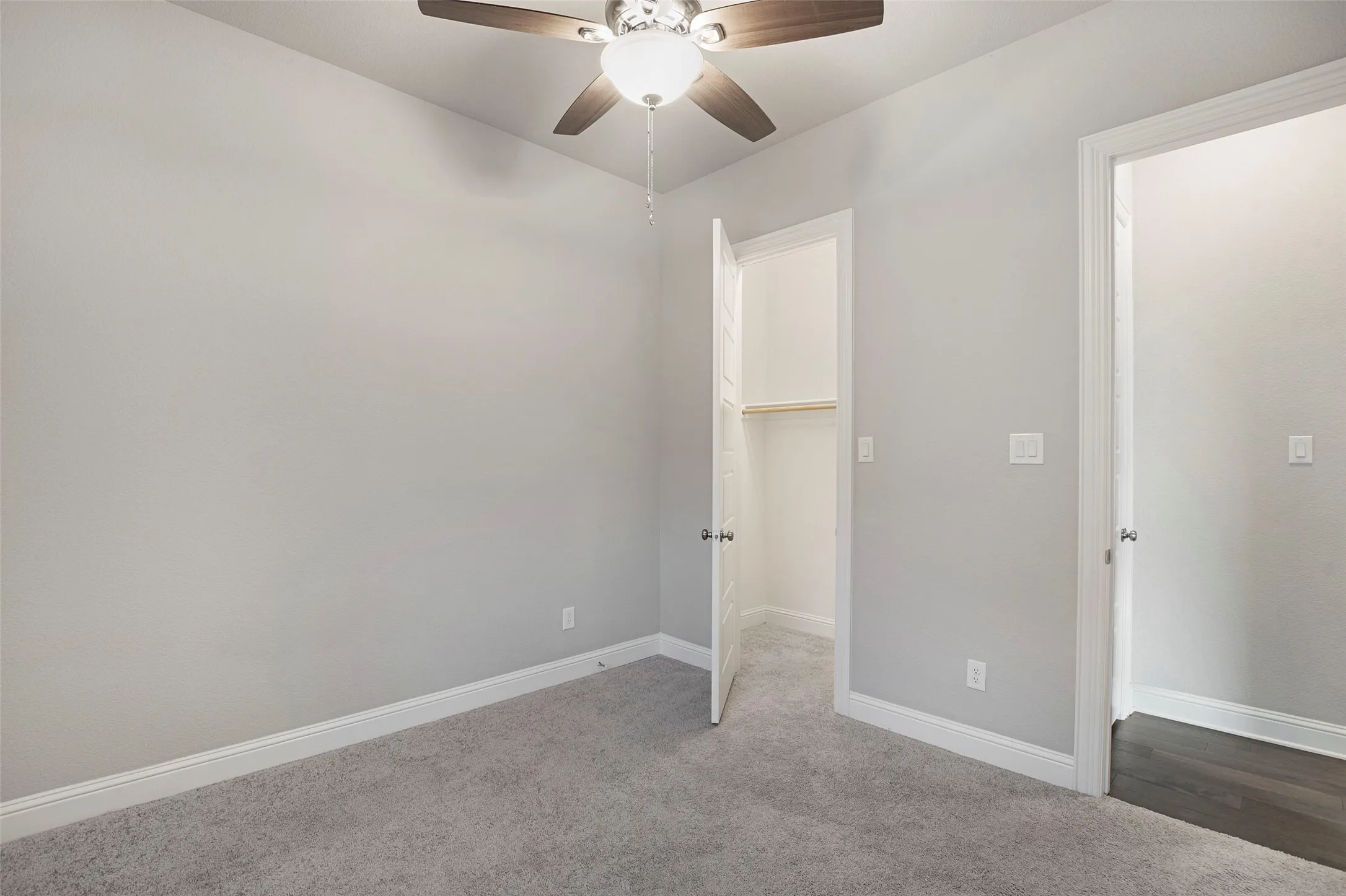 Single Family Residence For Sale in Johnson County , 1953 Silver Falls Drive, Burleson, Texas 76028, 4 Bedroom, 3 Bathroom, 3 Garage spaces, 2,840 Sqft, built in 2021, mls#21299303, Real Estate Agent in Burleson, Homes For Sale in Johnson county, Homes For Sale in Burleson, Realtor in Burleson Texas, Real Estate Brokerage Independent Realty Texas, Luminita Cordes Realtor
