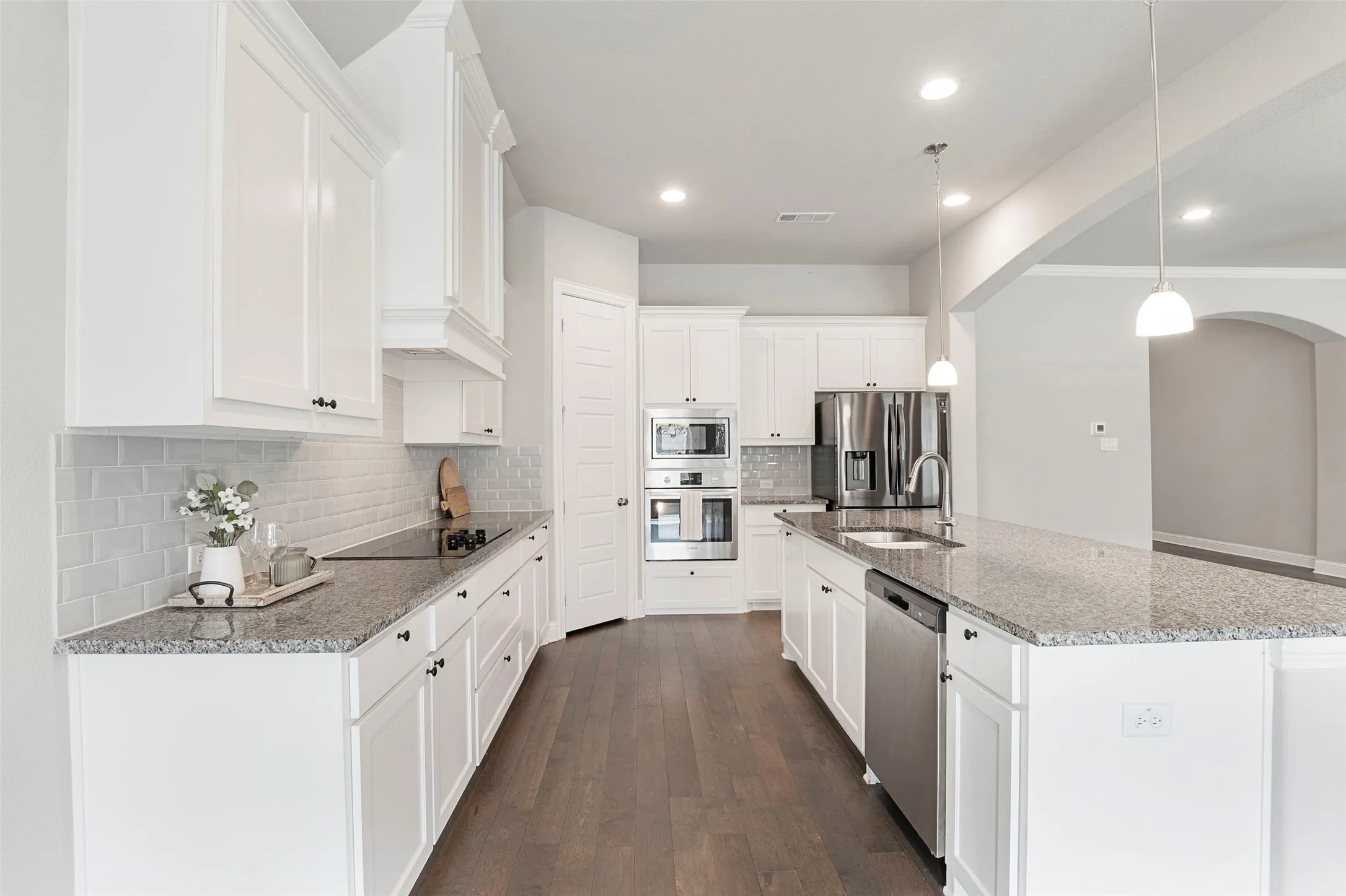 Single Family Residence For Sale in Johnson County , 1953 Silver Falls Drive, Burleson, Texas 76028, 4 Bedroom, 3 Bathroom, 3 Garage spaces, 2,840 Sqft, built in 2021, mls#21299303, Real Estate Agent in Burleson, Homes For Sale in Johnson county, Homes For Sale in Burleson, Realtor in Burleson Texas, Real Estate Brokerage Independent Realty Texas, Luminita Cordes Realtor
