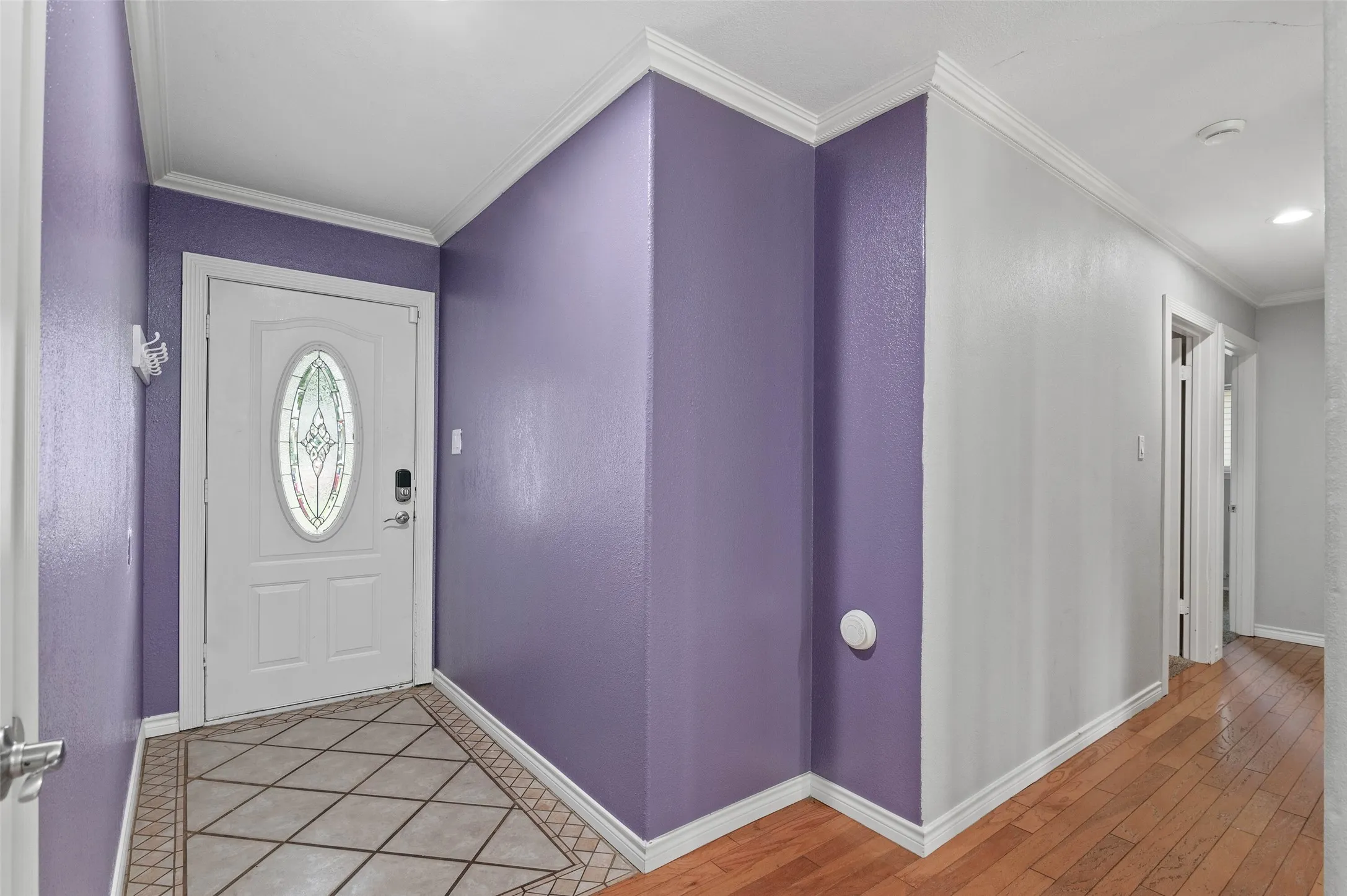 Single Family Residence For Sale in Denton County , 2308 Westwood Drive, Denton, Texas 76205, 4 Bedroom, 2 Bathroom, 1 Garage spaces, 1,490 Sqft, built in 1978, mls#21299777, Real Estate Agent in Denton, Homes For Sale in Denton county, Homes For Sale in Denton, Realtor in Denton Texas, Real Estate Brokerage Independent Realty Texas, Luminita Cordes Realtor