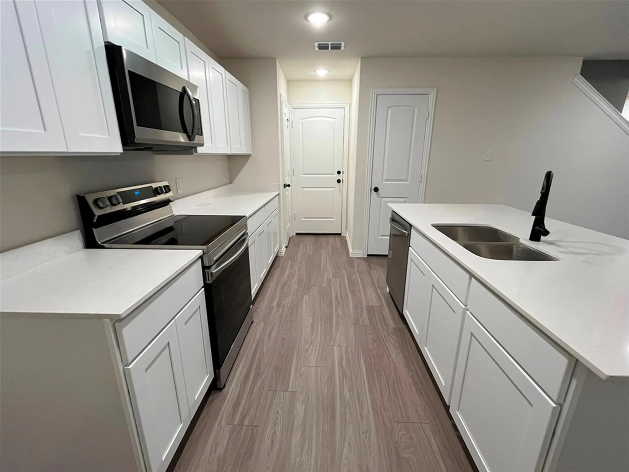 Single Family Residence For Sale in Hunt County , 106 Doma Avenue, Greenville, Texas 75402, 4 Bedroom, 3 Bathroom, 2 Garage spaces, 1,828 Sqft, built in 2024, mls#21299708, Real Estate Agent in Greenville, Homes For Sale in Hunt county, Homes For Sale in Greenville, Realtor in Greenville Texas, Real Estate Brokerage Independent Realty Texas, Luminita Cordes Realtor