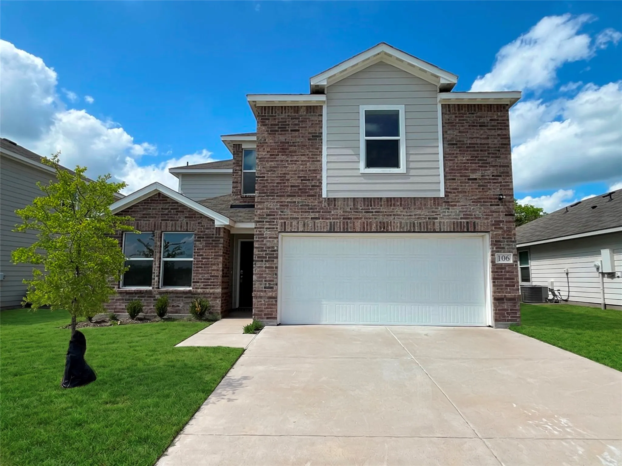Single Family Residence For Sale in Hunt County , 106 Doma Avenue, Greenville, Texas 75402, 4 Bedroom, 3 Bathroom, 2 Garage spaces, 1,828 Sqft, built in 2024, mls#21299708, Real Estate Agent in Greenville, Homes For Sale in Hunt county, Homes For Sale in Greenville, Realtor in Greenville Texas, Real Estate Brokerage Independent Realty Texas, Luminita Cordes Realtor