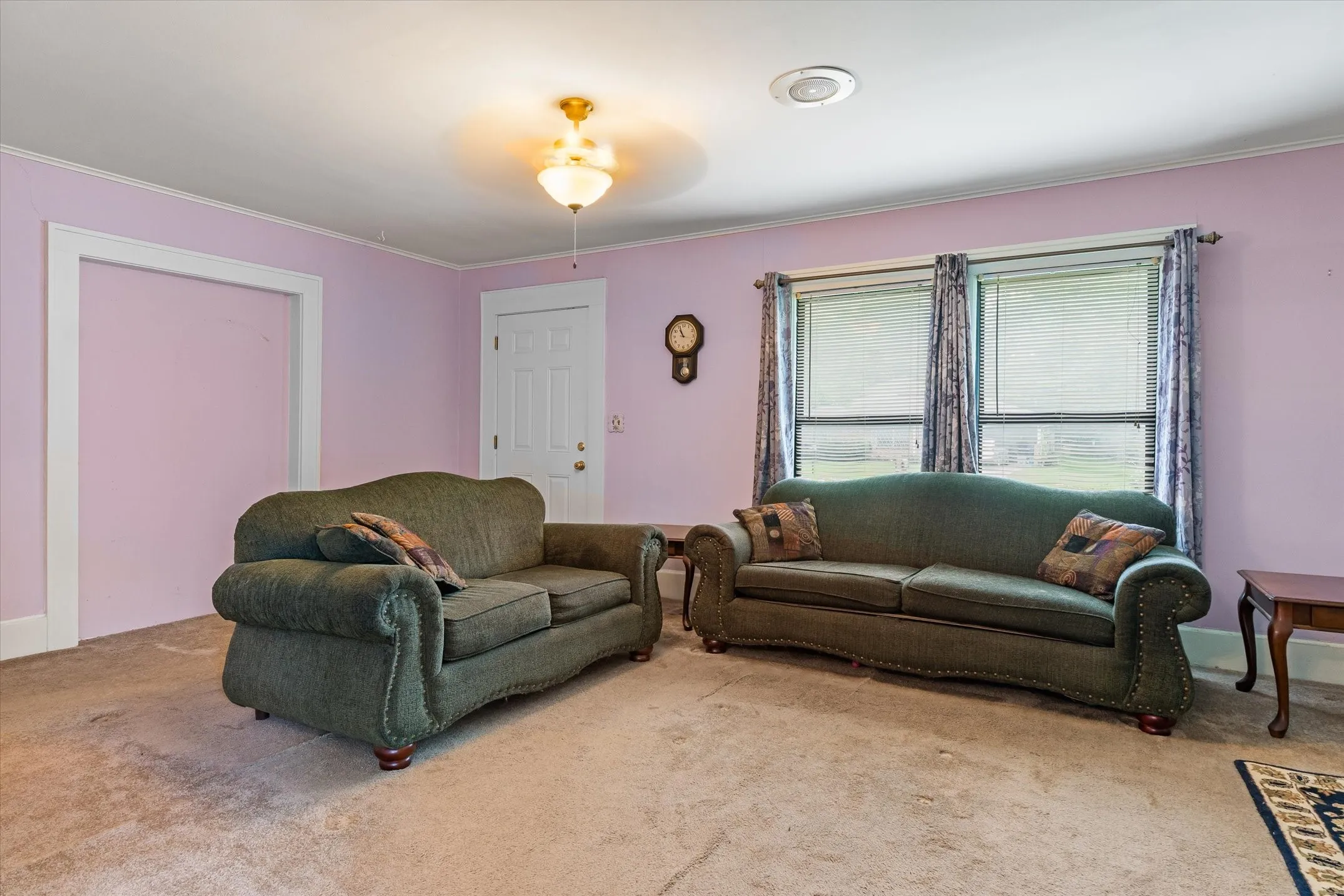 Single Family Residence For Sale in Van Zandt County , 432 W High Street, Wills Point, Texas 75169, 3 Bedroom, 2 Bathroom, Garage spaces, 1,902 Sqft, built in 1929, mls#21290638, Real Estate Agent in Wills Point, Homes For Sale in Van Zandt county, Homes For Sale in Wills Point, Realtor in Wills Point Texas, Real Estate Brokerage Independent Realty Texas, Luminita Cordes Realtor