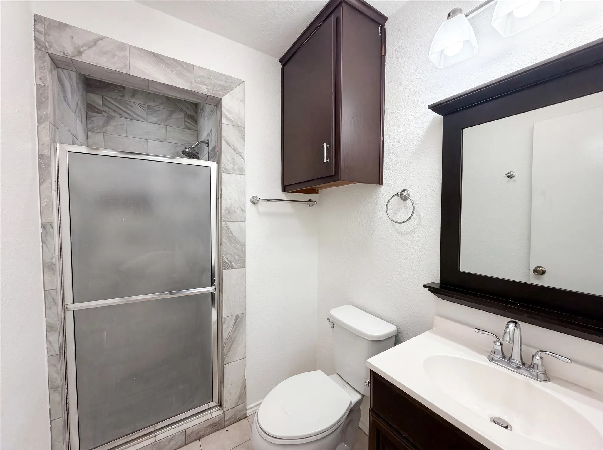 Single Family Residence For Sale in Johnson County , 8017 E FM 917, Alvarado, Texas 76009, 3 Bedroom, 3 Bathroom, 2 Garage spaces, 2,092 Sqft, built in 1976, mls#21297985, Real Estate Agent in Alvarado, Homes For Sale in Johnson county, Homes For Sale in Alvarado, Realtor in Alvarado Texas, Real Estate Brokerage Independent Realty Texas, Luminita Cordes Realtor