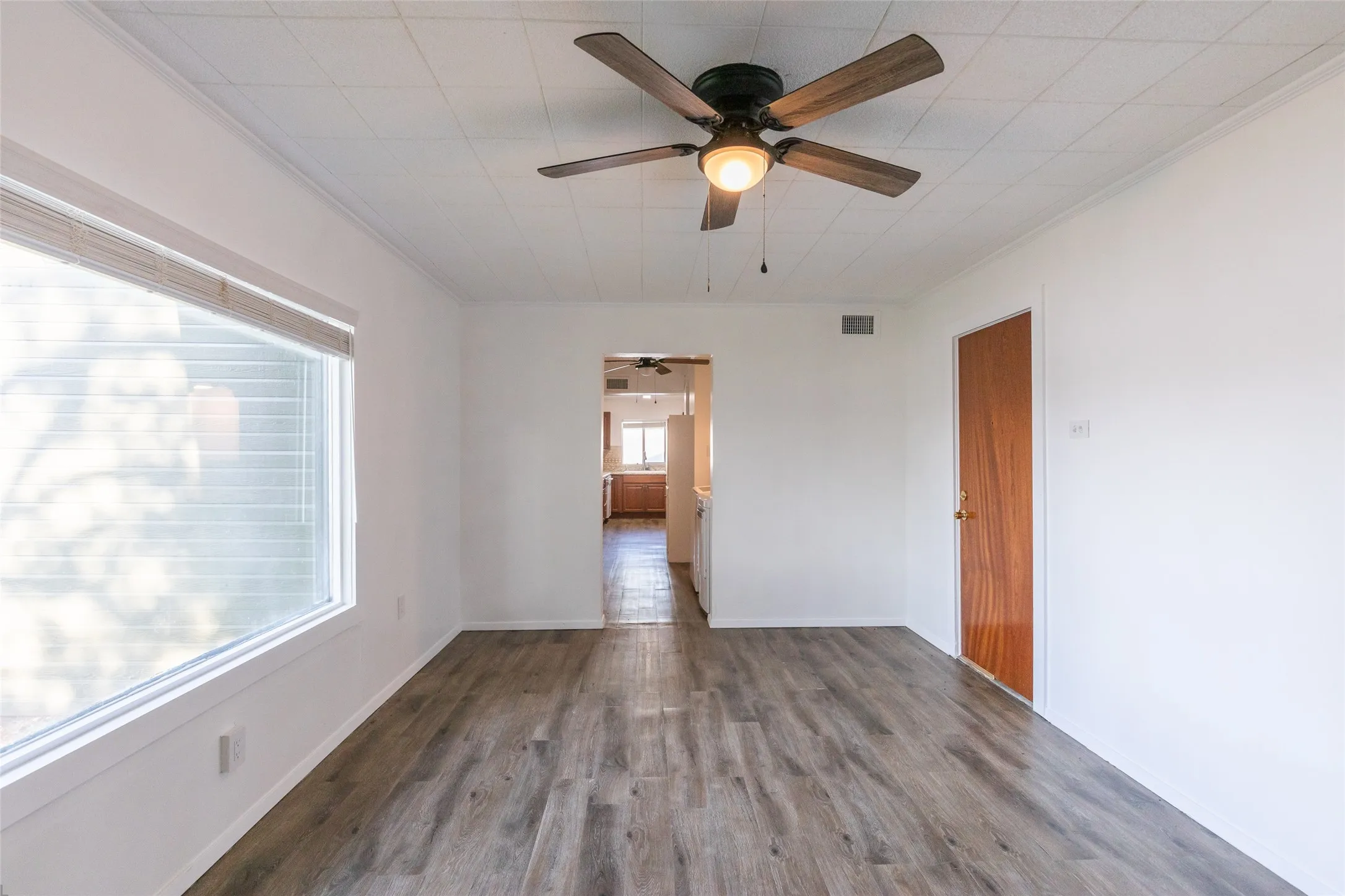 Single Family Residence For Sale in Jones County , 236 War Paint Road, Abilene, Texas 79601, 3 Bedroom, 1 Bathroom, Garage spaces, 1,211 Sqft, built in 1950, mls#21299766, Real Estate Agent in Abilene, Homes For Sale in Jones county, Homes For Sale in Abilene, Realtor in Abilene Texas, Real Estate Brokerage Independent Realty Texas, Luminita Cordes Realtor