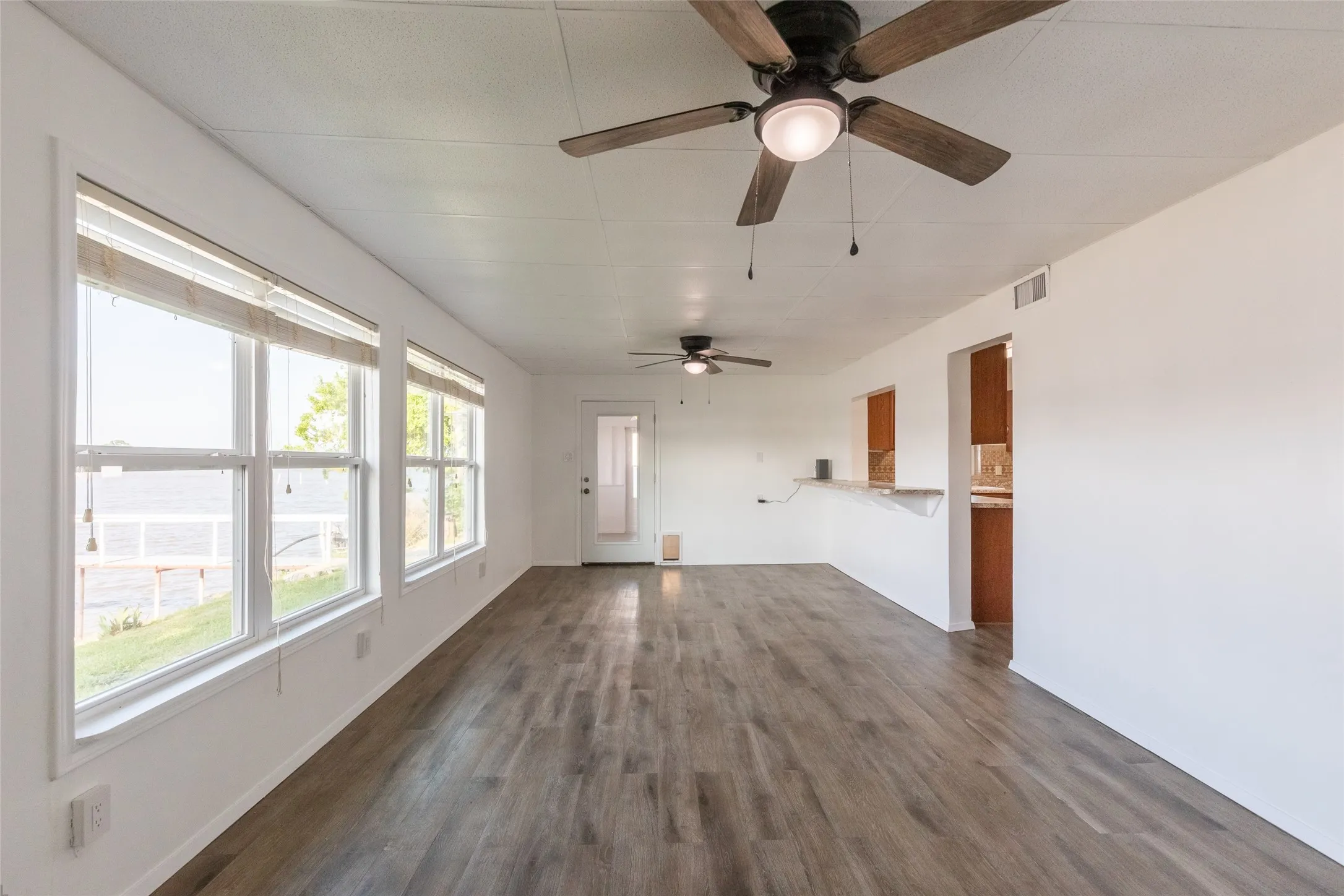 Single Family Residence For Sale in Jones County , 236 War Paint Road, Abilene, Texas 79601, 3 Bedroom, 1 Bathroom, Garage spaces, 1,211 Sqft, built in 1950, mls#21299766, Real Estate Agent in Abilene, Homes For Sale in Jones county, Homes For Sale in Abilene, Realtor in Abilene Texas, Real Estate Brokerage Independent Realty Texas, Luminita Cordes Realtor