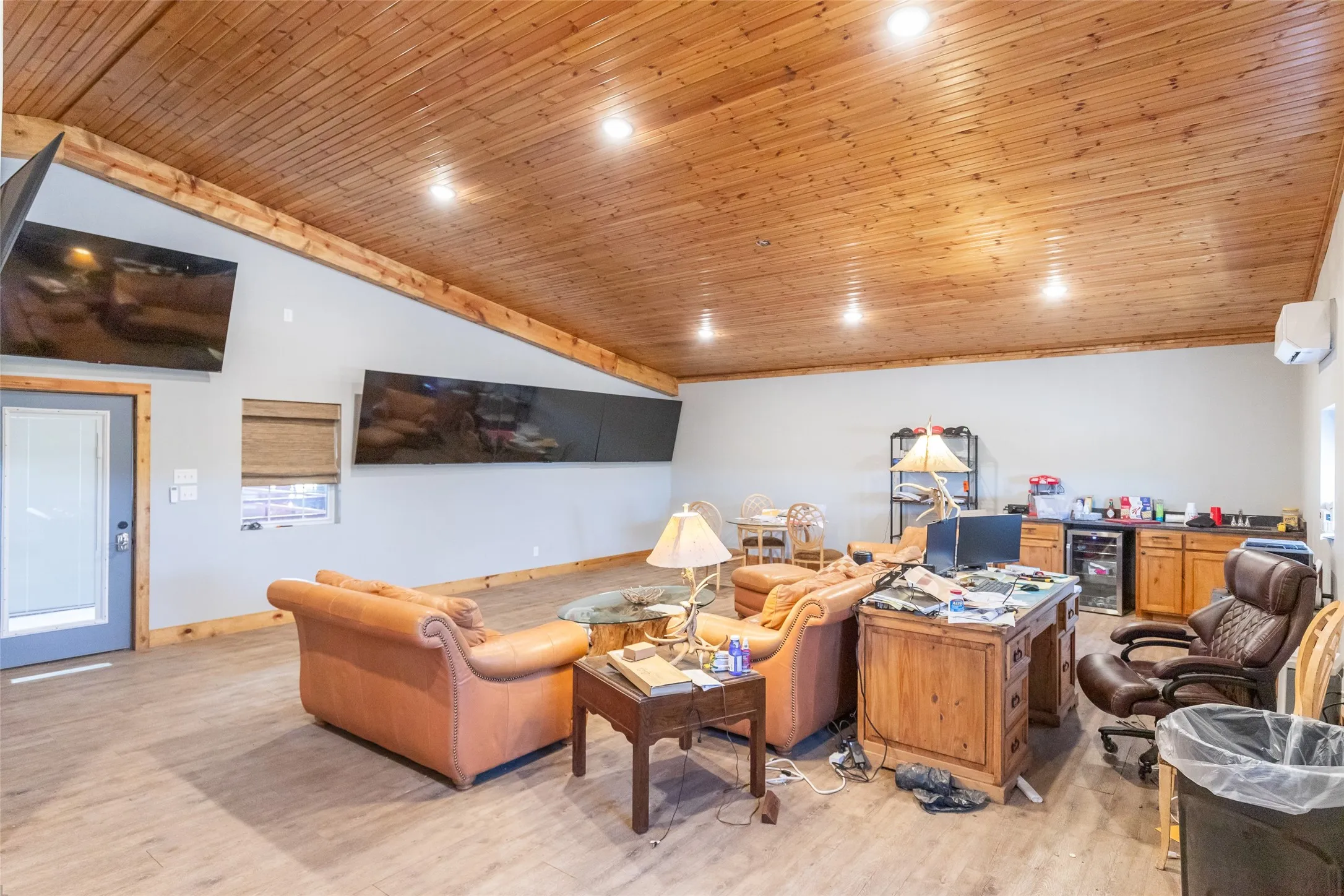 Industrial For Sale in Taylor County , 1256 County Road 401, Merkel, Texas 79536, 0, 0, Garage spaces, 13,200 Sqft, built in 2020, mls#21299444, Real Estate Agent in Merkel, Homes For Sale in Taylor county, Homes For Sale in Merkel, Realtor in Merkel Texas, Real Estate Brokerage Independent Realty Texas, Luminita Cordes Realtor