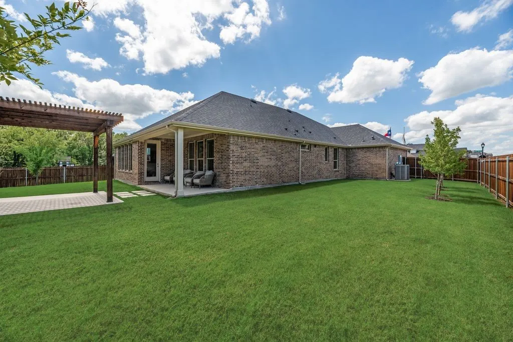 Single Family Residence For Sale in Collin County , 3201 Hidden Valley Drive, Anna, Texas 75409, 4 Bedroom, 3 Bathroom, 3 Garage spaces, 2,309 Sqft, built in 2025, mls#21297463, Real Estate Agent in Anna, Homes For Sale in Collin county, Homes For Sale in Anna, Realtor in Anna Texas, Real Estate Brokerage Independent Realty Texas, Luminita Cordes Realtor