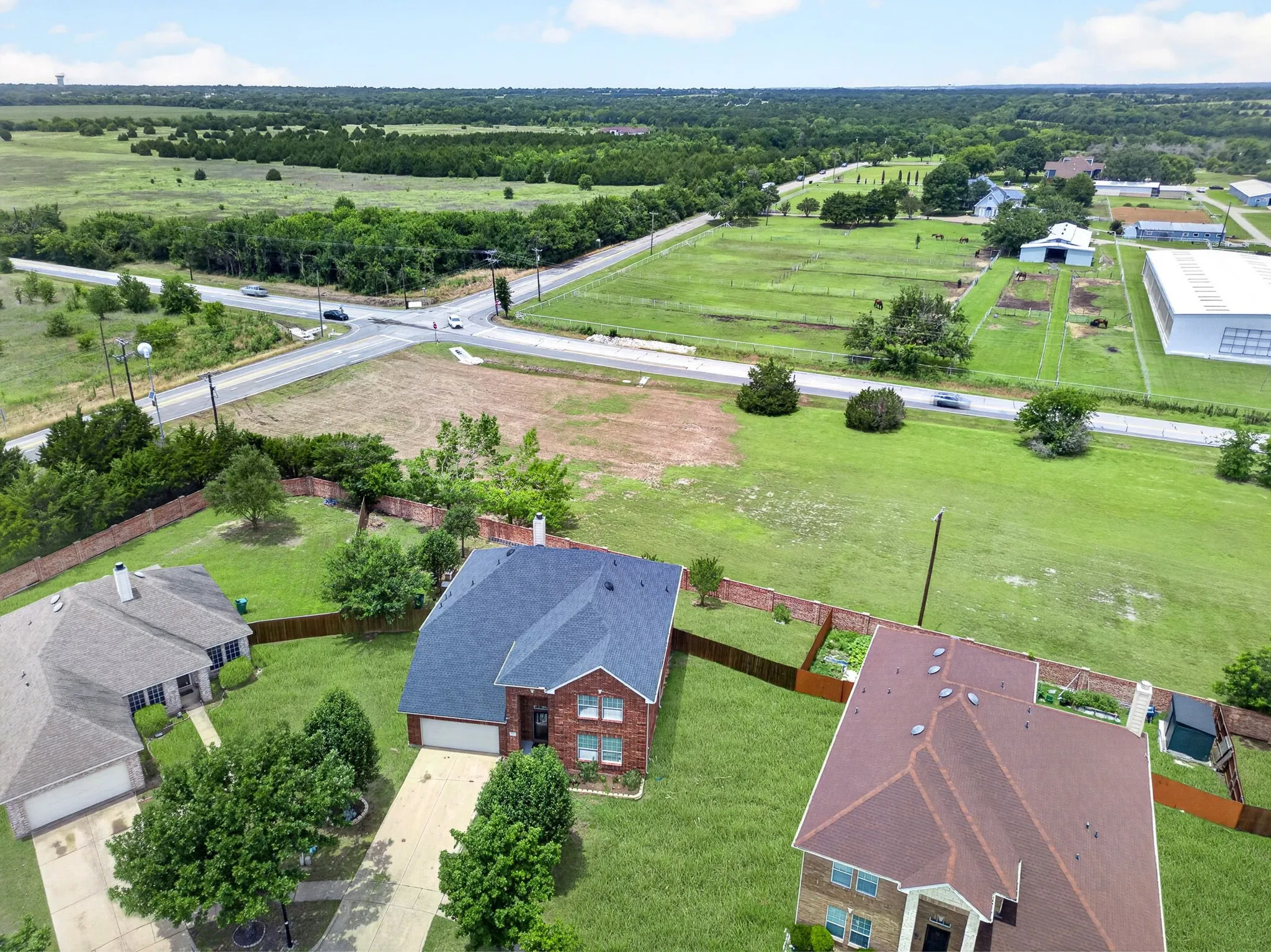 Single Family Residence For Sale in Dallas County , 1503 Quail Ridge Drive, Cedar Hill, Texas 75104, 5 Bedrooms, 3 Bathrooms, 2 Garage spaces, 3,717 Sqft, built in 2005, Price $449,900, mls#21294337, Real Estate Agent in Cedar Hill, Homes For Sale in Dallas county, Homes For Sale in Cedar Hill, Realtor in Cedar Hill Texas, Real Estate Brokerage Independent Realty Texas, Luminita Cordes Realtor