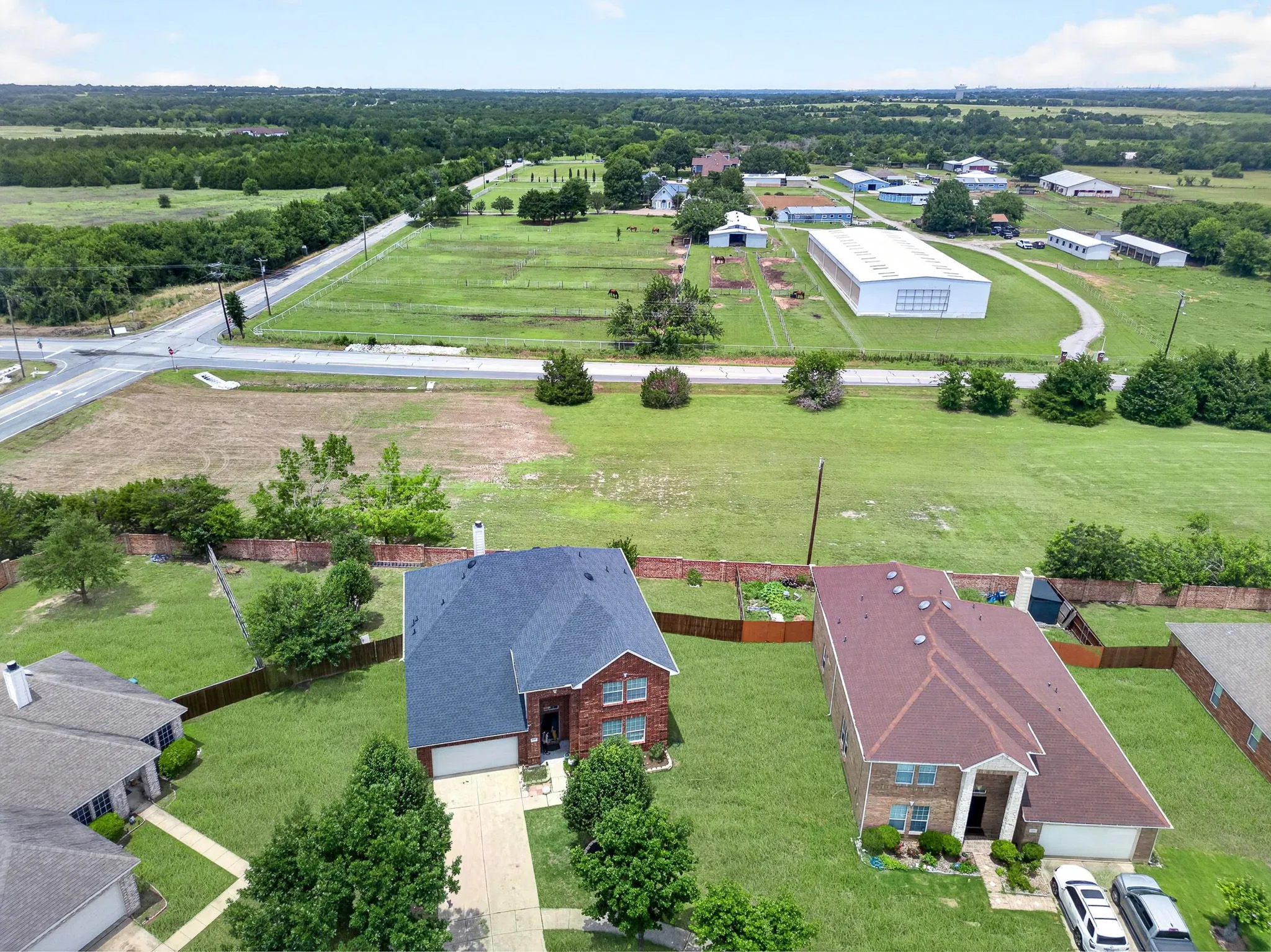 Single Family Residence For Sale in Dallas County , 1503 Quail Ridge Drive, Cedar Hill, Texas 75104, 5 Bedrooms, 3 Bathrooms, 2 Garage spaces, 3,717 Sqft, built in 2005, Price $449,900, mls#21294337, Real Estate Agent in Cedar Hill, Homes For Sale in Dallas county, Homes For Sale in Cedar Hill, Realtor in Cedar Hill Texas, Real Estate Brokerage Independent Realty Texas, Luminita Cordes Realtor