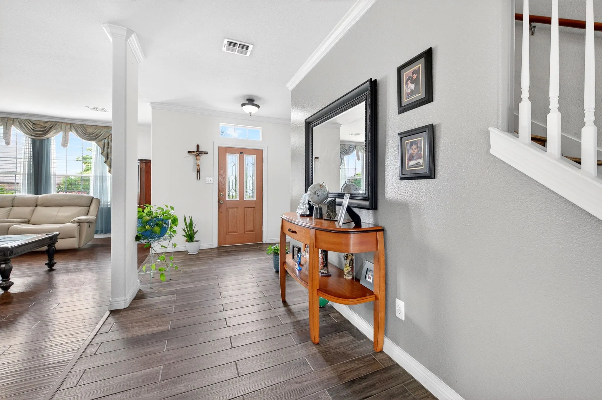 Single Family Residence For Sale in Dallas County , 1503 Quail Ridge Drive, Cedar Hill, Texas 75104, 5 Bedrooms, 3 Bathrooms, 2 Garage spaces, 3,717 Sqft, built in 2005, Price $449,900, mls#21294337, Real Estate Agent in Cedar Hill, Homes For Sale in Dallas county, Homes For Sale in Cedar Hill, Realtor in Cedar Hill Texas, Real Estate Brokerage Independent Realty Texas, Luminita Cordes Realtor