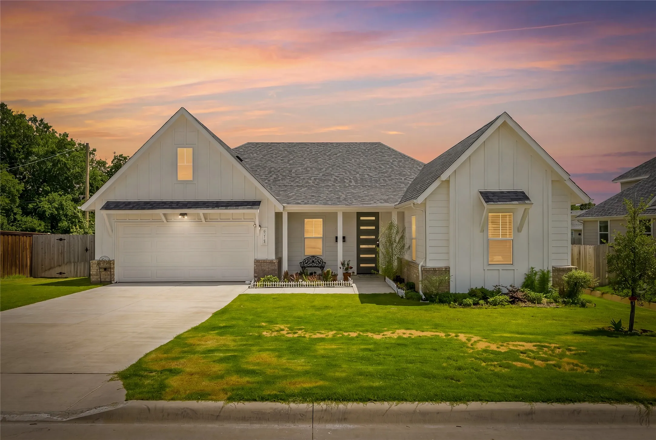 Single Family Residence For Sale in Tarrant County , 411 W Harwood Road, Euless, Texas 76039, 4 Bedroom, 2 Bathroom, 2 Garage spaces, 2,312 Sqft, built in 2025, mls#21299439, Real Estate Agent in Euless, Homes For Sale in Tarrant county, Homes For Sale in Euless, Realtor in Euless Texas, Real Estate Brokerage Independent Realty Texas, Luminita Cordes Realtor