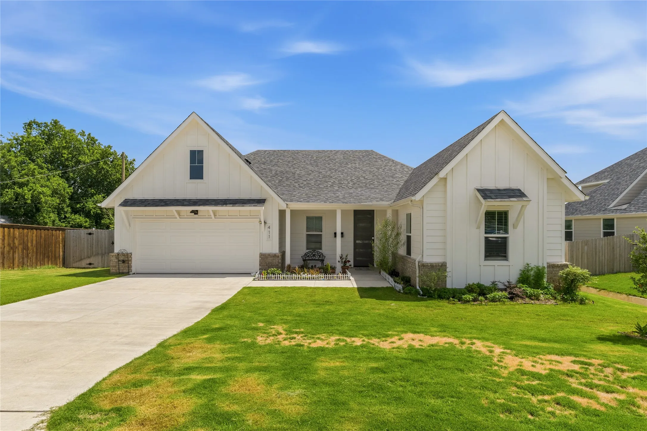 Single Family Residence For Sale in Tarrant County , 411 W Harwood Road, Euless, Texas 76039, 4 Bedroom, 2 Bathroom, 2 Garage spaces, 2,312 Sqft, built in 2025, mls#21299439, Real Estate Agent in Euless, Homes For Sale in Tarrant county, Homes For Sale in Euless, Realtor in Euless Texas, Real Estate Brokerage Independent Realty Texas, Luminita Cordes Realtor