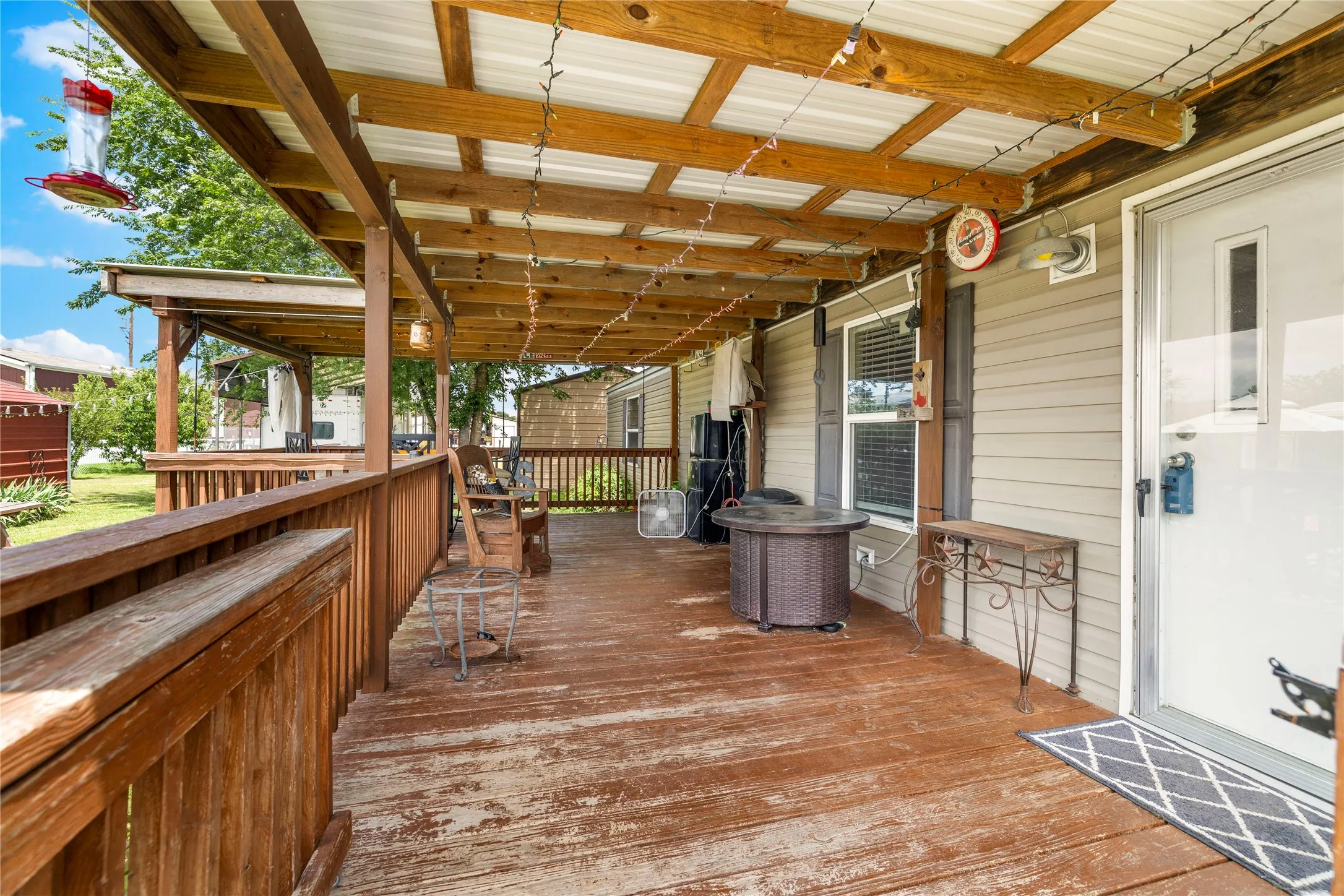 Manufactured Home For Sale in Wood County , 188 Mohican, Quitman, Texas 75783, 3 Bedroom, 2 Bathroom, Garage spaces, 924 Sqft, built in 2017, mls#21295716, Real Estate Agent in Quitman, Homes For Sale in Wood county, Homes For Sale in Quitman, Realtor in Quitman Texas, Real Estate Brokerage Independent Realty Texas, Luminita Cordes Realtor