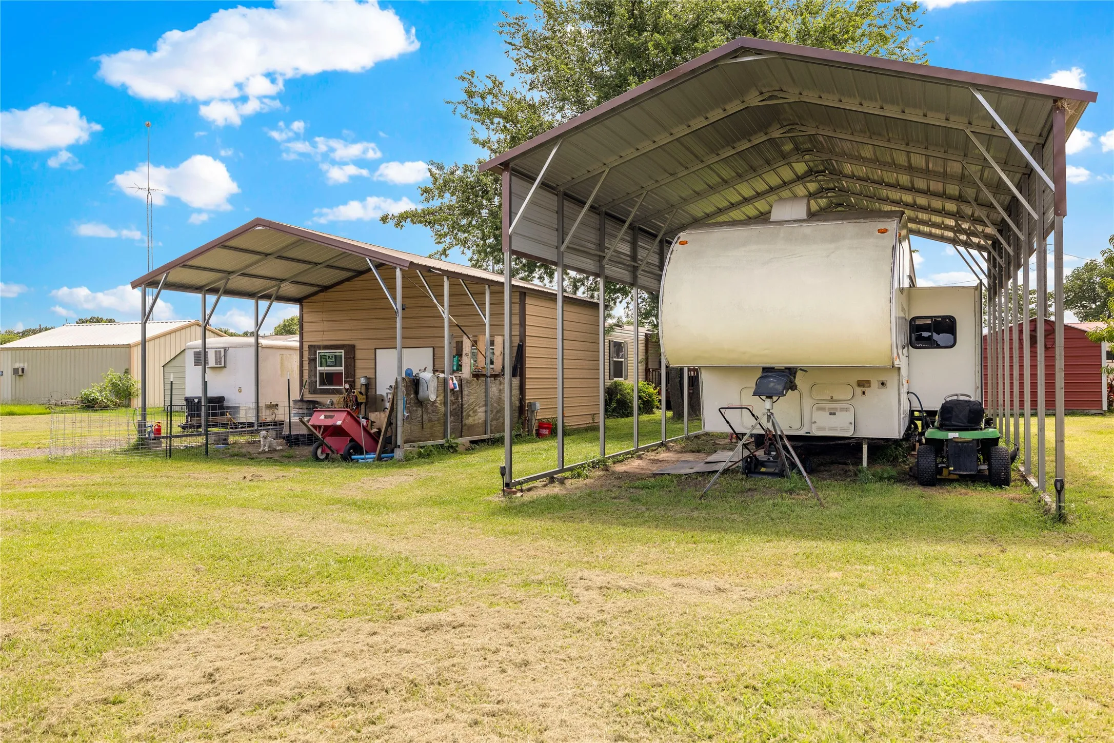 Workshop with Carport and RV Port