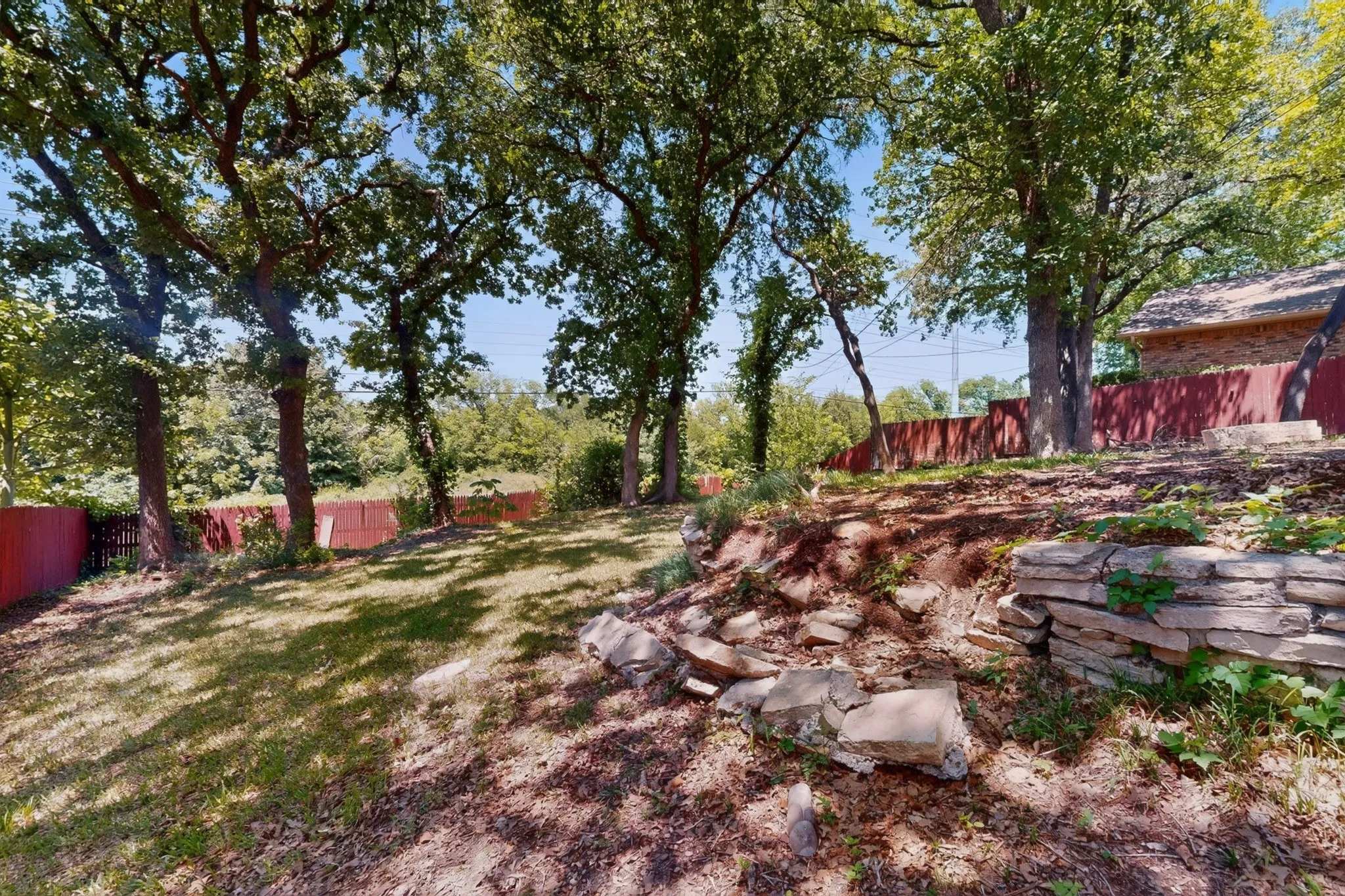 Single Family Residence For Sale in Tarrant County , 3411 Sheffield Drive, Arlington, Texas 76013, 4 Bedroom, 3 Bathroom, 2 Garage spaces, 2,200 Sqft, built in 1973, mls#21299865, Real Estate Agent in Arlington, Homes For Sale in Tarrant county, Homes For Sale in Arlington, Realtor in Arlington Texas, Real Estate Brokerage Independent Realty Texas, Luminita Cordes Realtor