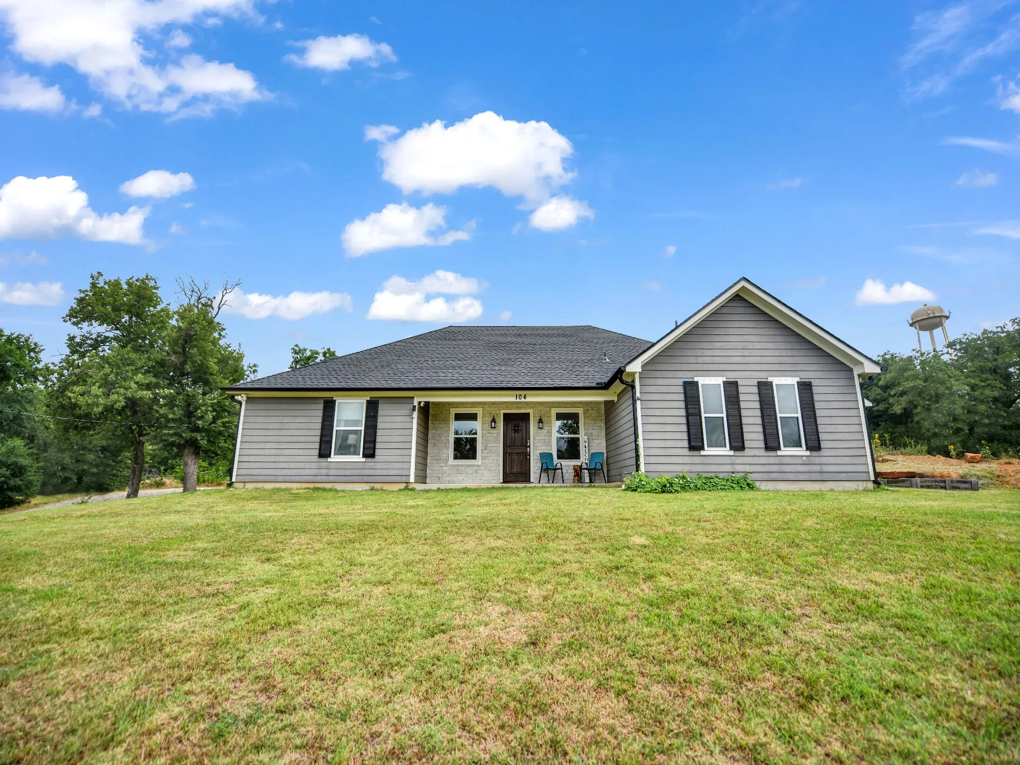 Single Family Residence For Sale in Palo Pinto County , 104 Turkey Creek Road, Mineral Wells, Texas 76067, 3 Bedroom, 2 Bathroom, Garage spaces, 1,770 Sqft, built in 2020, mls#21298524, Real Estate Agent in Mineral Wells, Homes For Sale in Palo Pinto county, Homes For Sale in Mineral Wells, Realtor in Mineral Wells Texas, Real Estate Brokerage Independent Realty Texas, Luminita Cordes Realtor