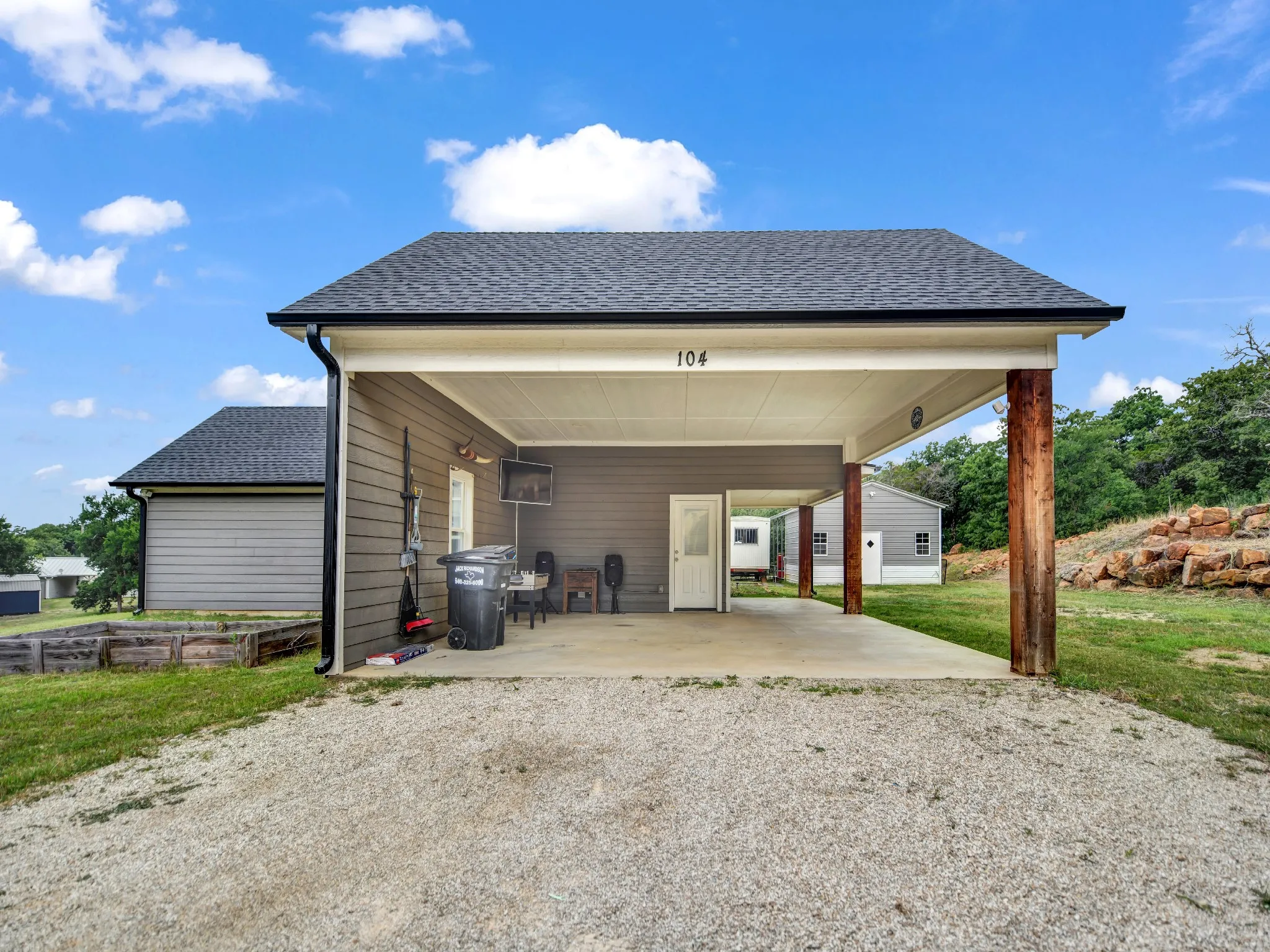 Single Family Residence For Sale in Palo Pinto County , 104 Turkey Creek Road, Mineral Wells, Texas 76067, 3 Bedroom, 2 Bathroom, Garage spaces, 1,770 Sqft, built in 2020, mls#21298524, Real Estate Agent in Mineral Wells, Homes For Sale in Palo Pinto county, Homes For Sale in Mineral Wells, Realtor in Mineral Wells Texas, Real Estate Brokerage Independent Realty Texas, Luminita Cordes Realtor