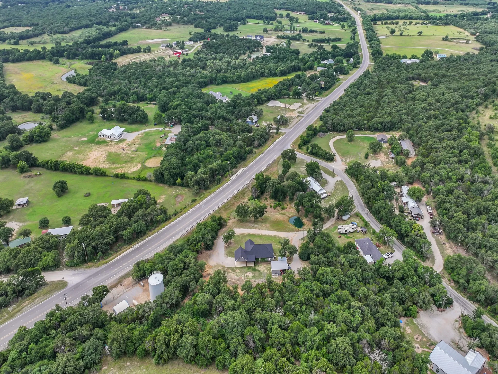 Single Family Residence For Sale in Palo Pinto County , 104 Turkey Creek Road, Mineral Wells, Texas 76067, 3 Bedroom, 2 Bathroom, Garage spaces, 1,770 Sqft, built in 2020, mls#21298524, Real Estate Agent in Mineral Wells, Homes For Sale in Palo Pinto county, Homes For Sale in Mineral Wells, Realtor in Mineral Wells Texas, Real Estate Brokerage Independent Realty Texas, Luminita Cordes Realtor