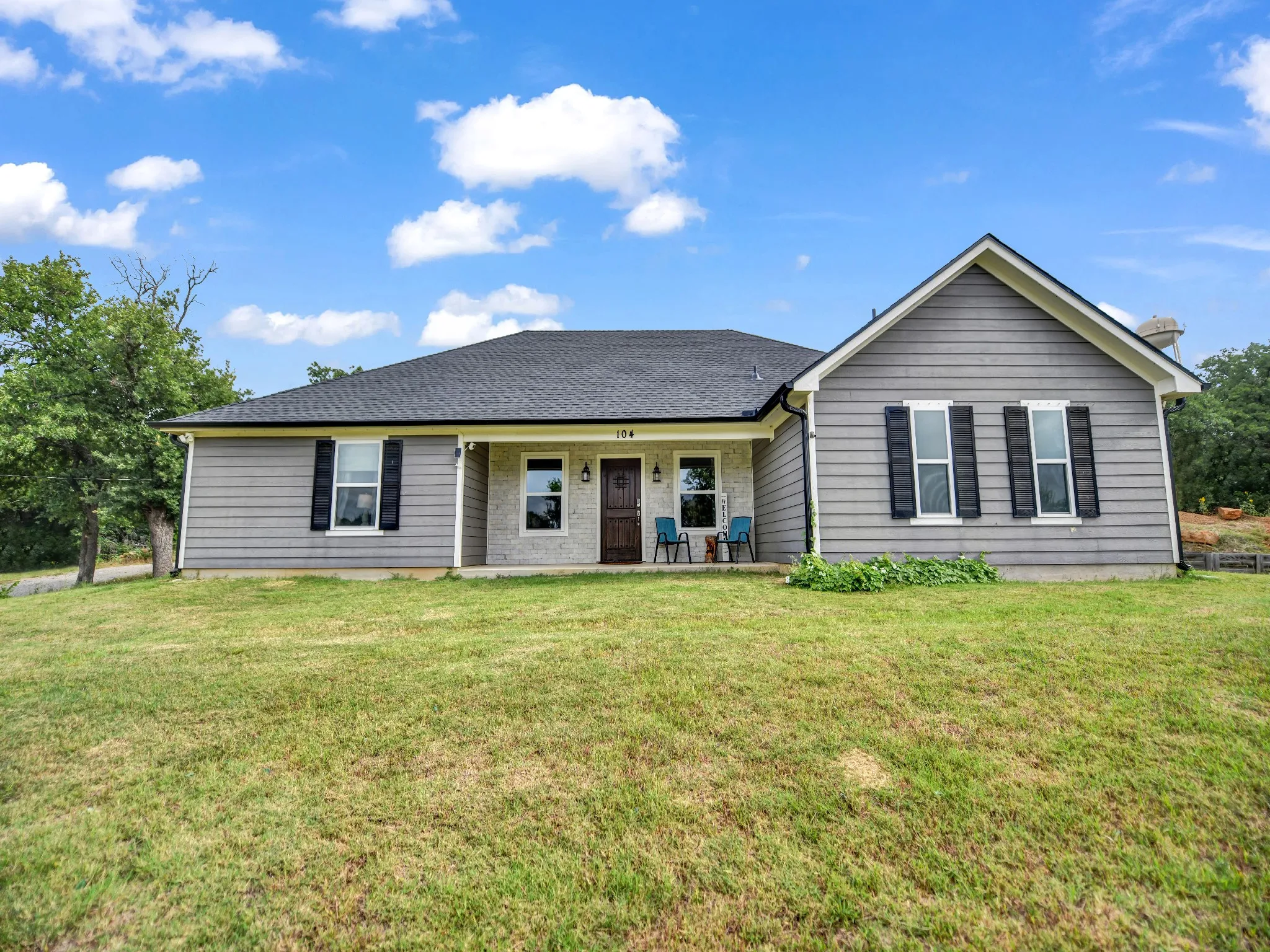 Single Family Residence For Sale in Palo Pinto County , 104 Turkey Creek Road, Mineral Wells, Texas 76067, 3 Bedroom, 2 Bathroom, Garage spaces, 1,770 Sqft, built in 2020, mls#21298524, Real Estate Agent in Mineral Wells, Homes For Sale in Palo Pinto county, Homes For Sale in Mineral Wells, Realtor in Mineral Wells Texas, Real Estate Brokerage Independent Realty Texas, Luminita Cordes Realtor