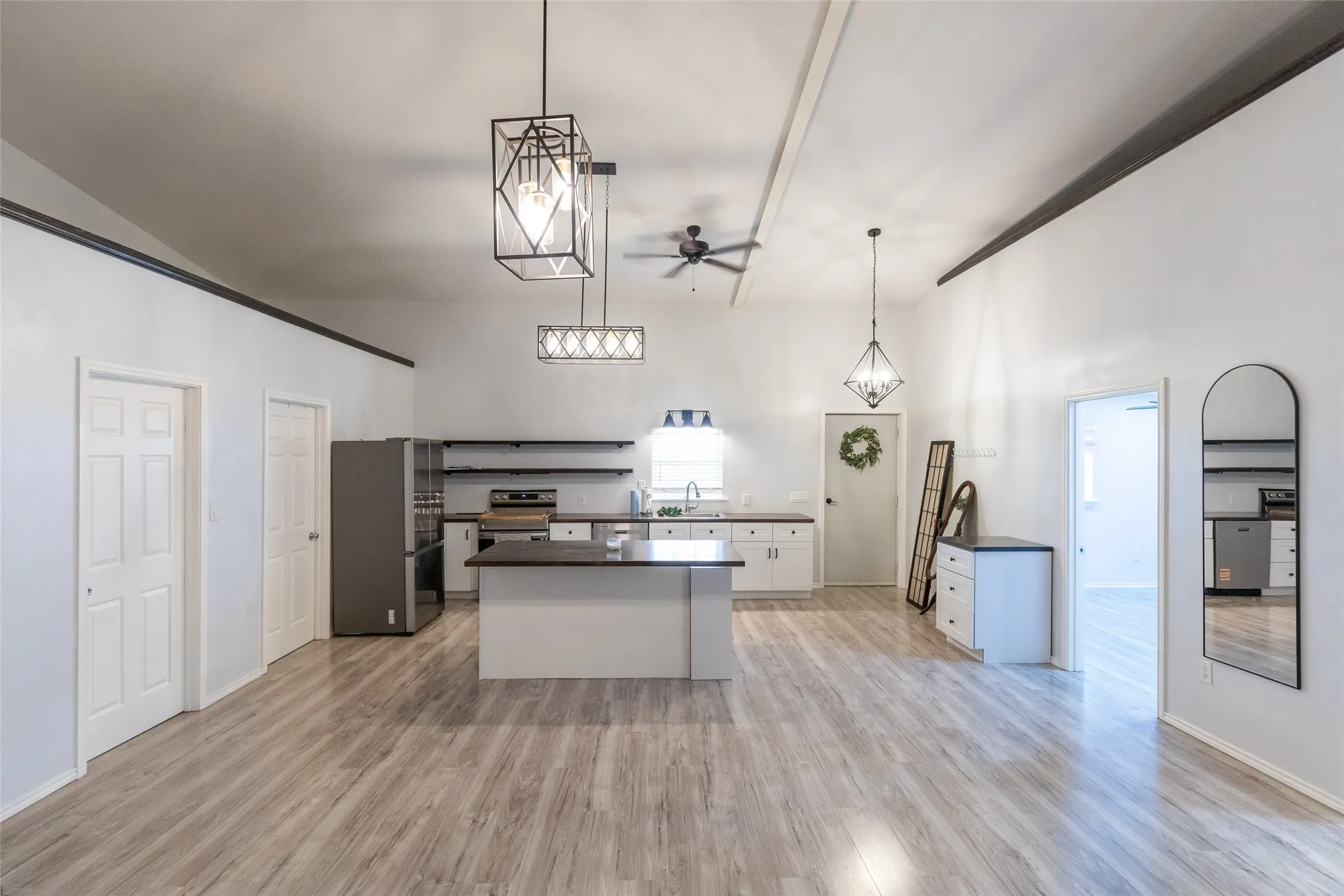 Farm For Sale in Jones County , 2988 CR 435, Anson, Texas 79501, 2 Bedroom, 1 Bathroom, Garage spaces, 1,600 Sqft, built in 2023, mls#21298228, Real Estate Agent in Anson, Homes For Sale in Jones county, Homes For Sale in Anson, Realtor in Anson Texas, Real Estate Brokerage Independent Realty Texas, Luminita Cordes Realtor