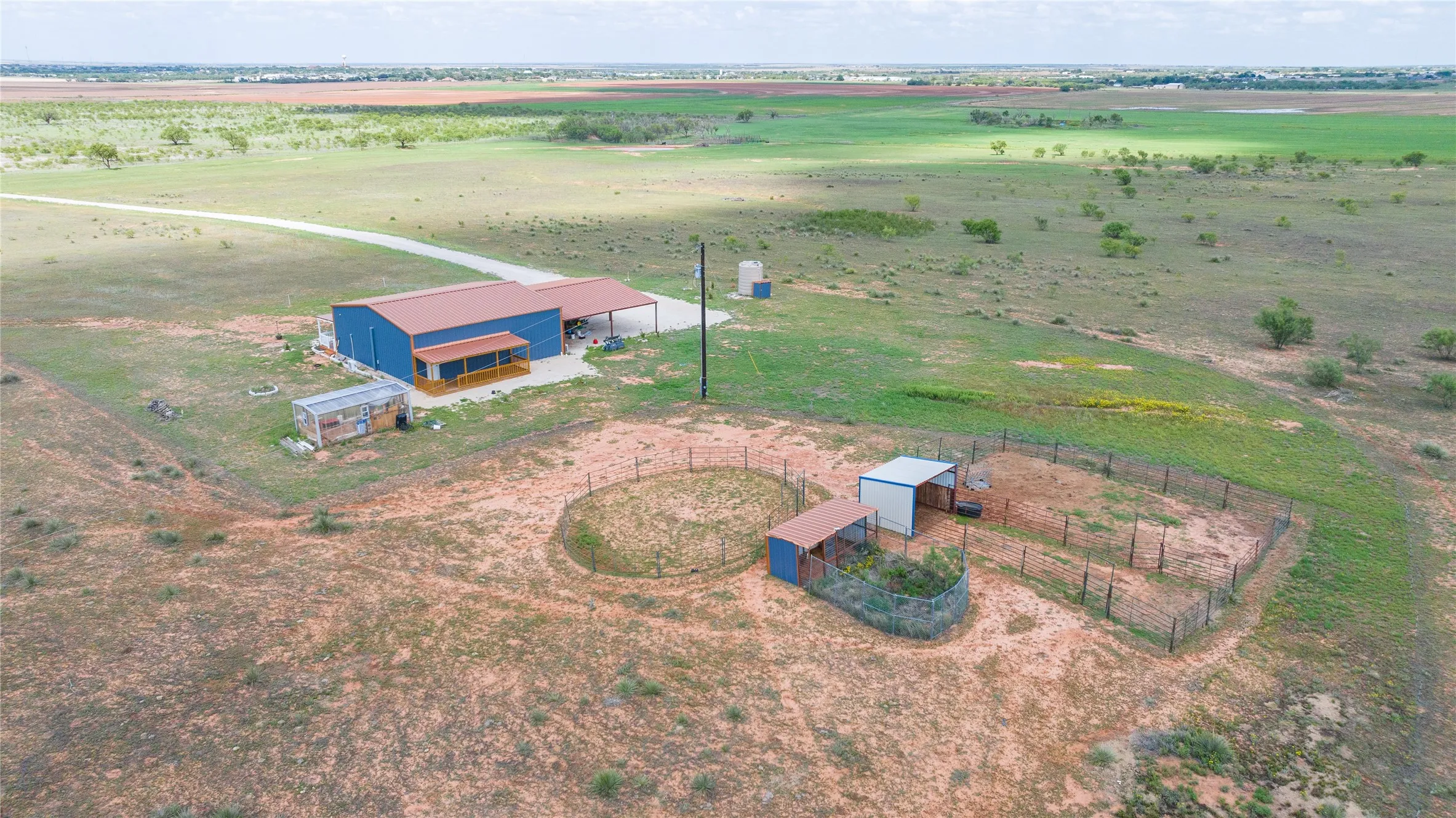 Farm For Sale in Jones County , 2988 CR 435, Anson, Texas 79501, 2 Bedroom, 1 Bathroom, Garage spaces, 1,600 Sqft, built in 2023, mls#21298228, Real Estate Agent in Anson, Homes For Sale in Jones county, Homes For Sale in Anson, Realtor in Anson Texas, Real Estate Brokerage Independent Realty Texas, Luminita Cordes Realtor