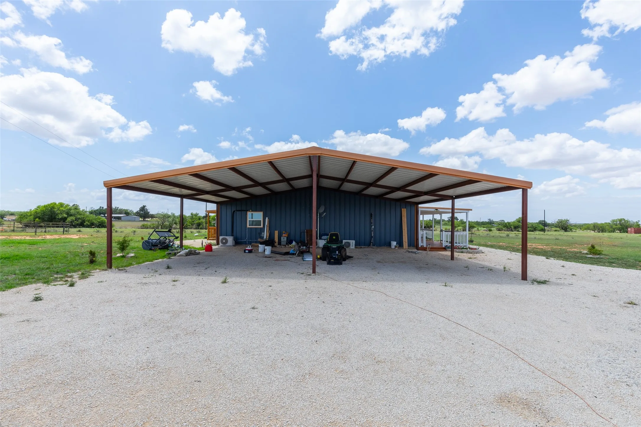 Farm For Sale in Jones County , 2988 CR 435, Anson, Texas 79501, 2 Bedroom, 1 Bathroom, Garage spaces, 1,600 Sqft, built in 2023, mls#21298228, Real Estate Agent in Anson, Homes For Sale in Jones county, Homes For Sale in Anson, Realtor in Anson Texas, Real Estate Brokerage Independent Realty Texas, Luminita Cordes Realtor