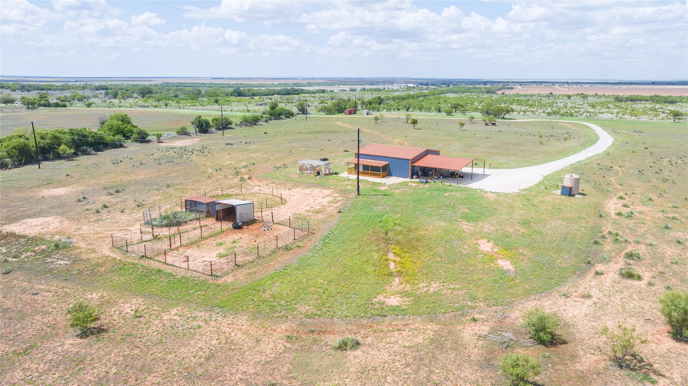 Farm For Sale in Jones County , 2988 CR 435, Anson, Texas 79501, 2 Bedroom, 1 Bathroom, Garage spaces, 1,600 Sqft, built in 2023, mls#21298228, Real Estate Agent in Anson, Homes For Sale in Jones county, Homes For Sale in Anson, Realtor in Anson Texas, Real Estate Brokerage Independent Realty Texas, Luminita Cordes Realtor