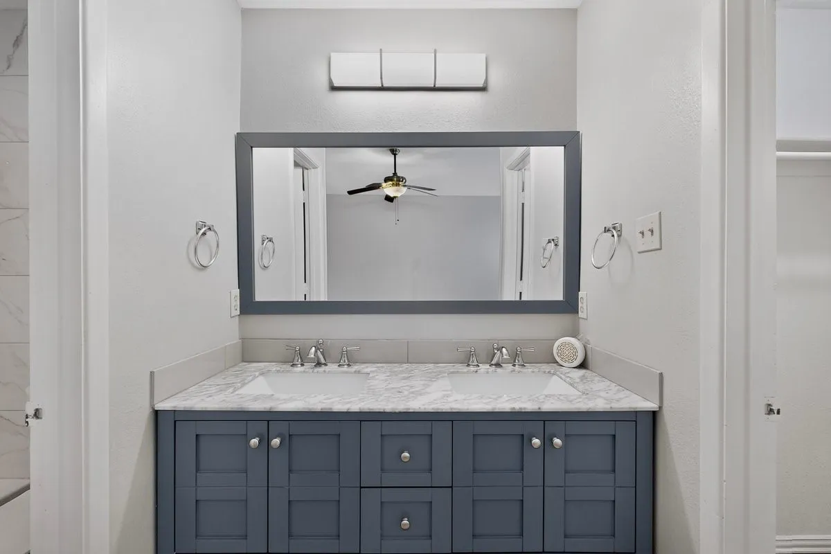 Duplex For Rent in Collin County , 9693 Windy Ridge Road, Frisco, Texas 75033, 3 Bedroom, 2 Bathroom, Garage spaces, 1,251 Sqft, built in 1984, mls#21299885, Real Estate Agent in Frisco, Homes For Rent in Collin county, Homes For Rent in Frisco, Realtor in Frisco Texas, Real Estate Brokerage Independent Realty Texas, Luminita Cordes Realtor