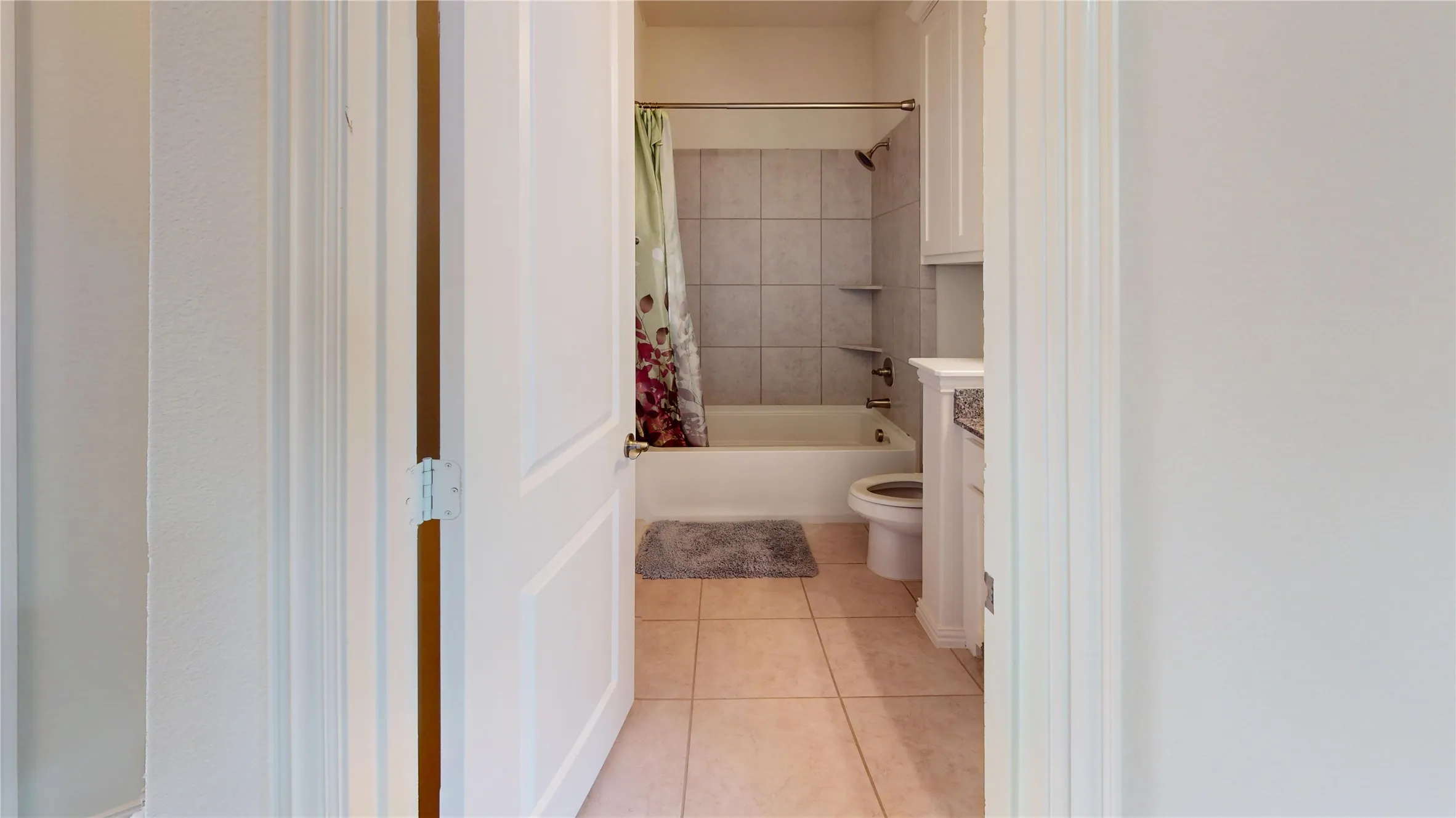 Townhouse For Sale in Collin County , 2408 Jameson Lane, Mc Kinney, Texas 75070, 3 Bedroom, 3 Bathroom, 2 Garage spaces, 1,990 Sqft, built in 2017, mls#21299862, Real Estate Agent in Mc Kinney, Homes For Sale in Collin county, Homes For Sale in Mc Kinney, Realtor in Mc Kinney Texas, Real Estate Brokerage Independent Realty Texas, Luminita Cordes Realtor