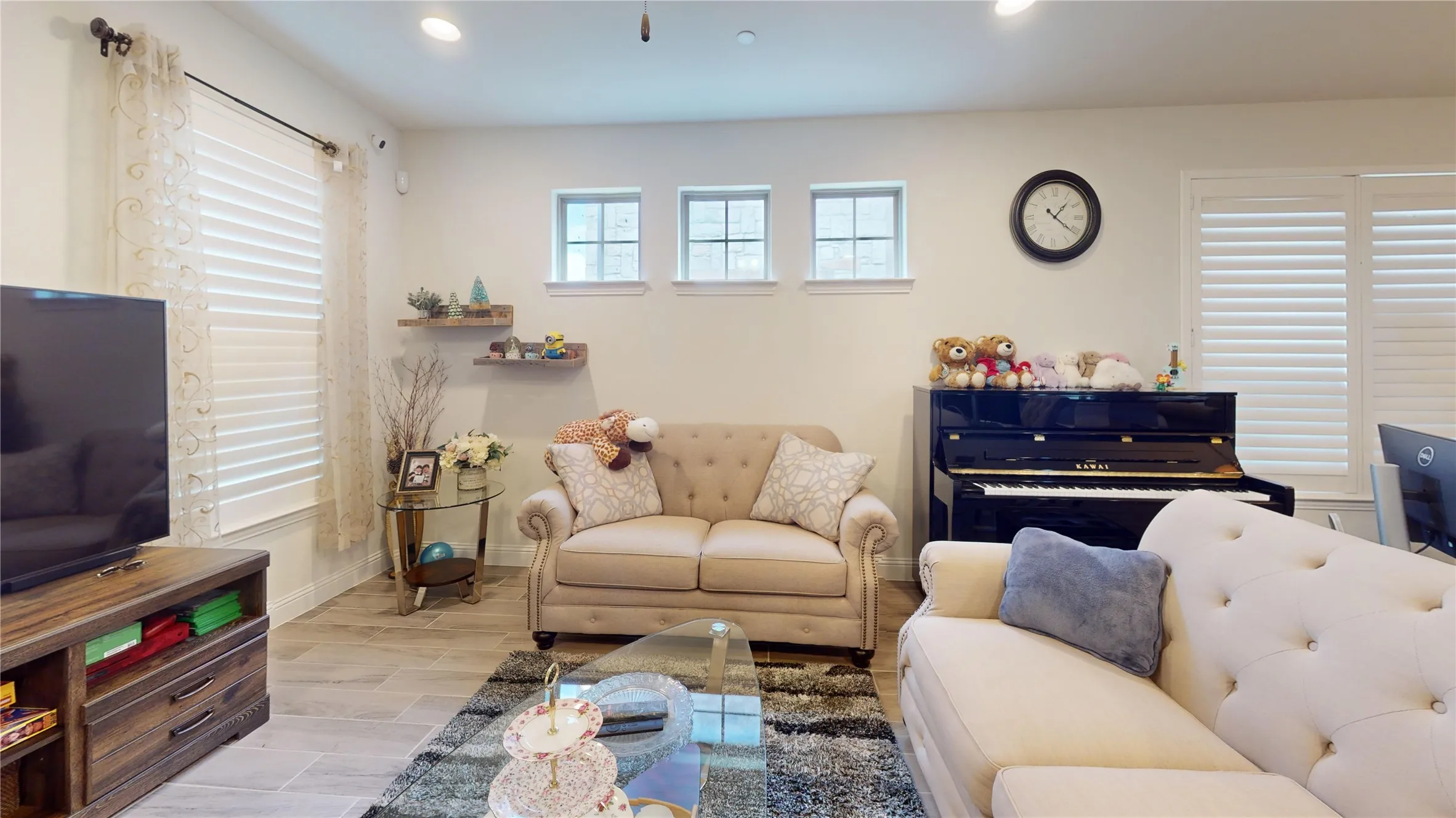 Townhouse For Sale in Collin County , 2408 Jameson Lane, Mc Kinney, Texas 75070, 3 Bedroom, 3 Bathroom, 2 Garage spaces, 1,990 Sqft, built in 2017, mls#21299862, Real Estate Agent in Mc Kinney, Homes For Sale in Collin county, Homes For Sale in Mc Kinney, Realtor in Mc Kinney Texas, Real Estate Brokerage Independent Realty Texas, Luminita Cordes Realtor