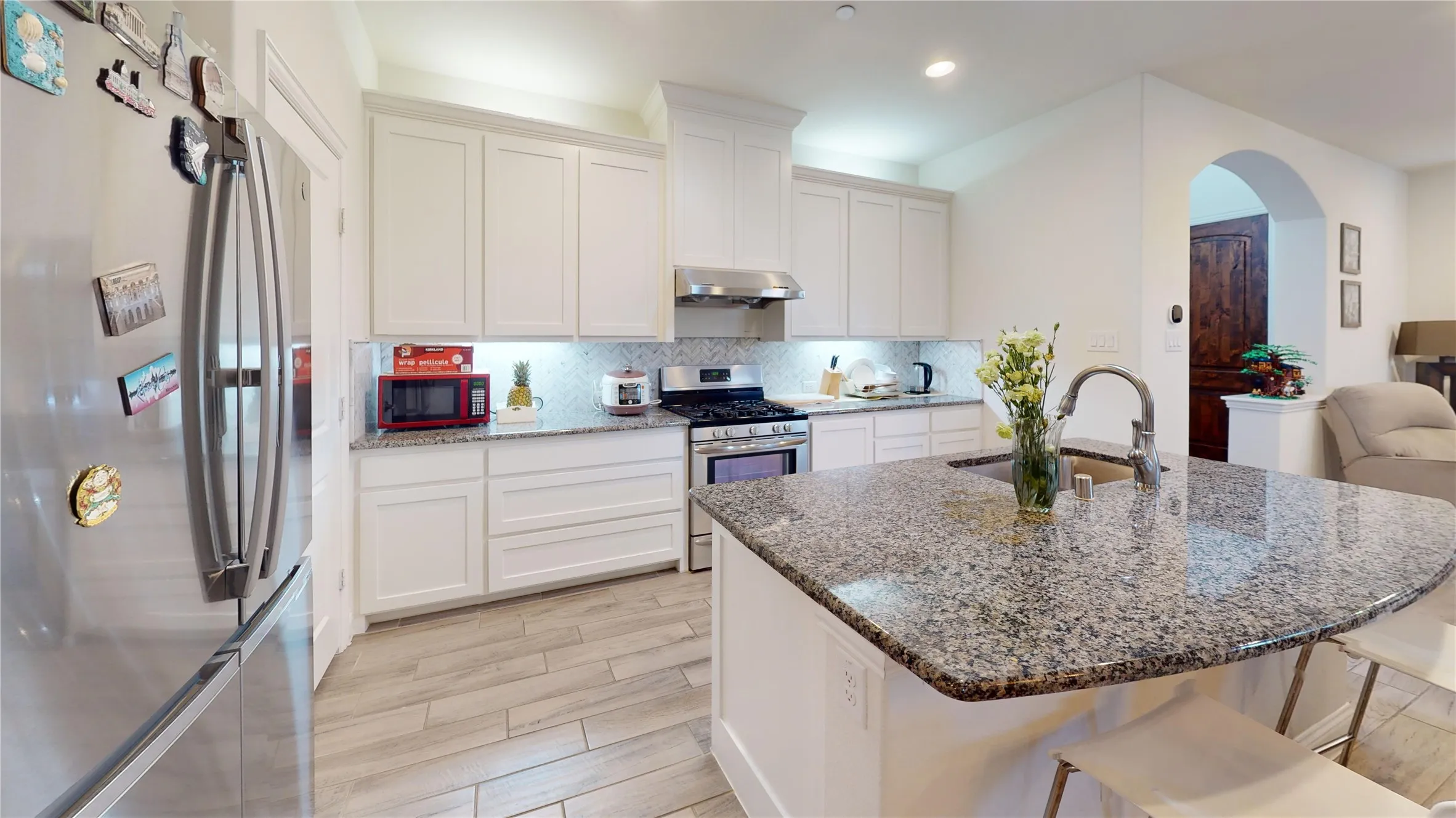 Townhouse For Sale in Collin County , 2408 Jameson Lane, Mc Kinney, Texas 75070, 3 Bedroom, 3 Bathroom, 2 Garage spaces, 1,990 Sqft, built in 2017, mls#21299862, Real Estate Agent in Mc Kinney, Homes For Sale in Collin county, Homes For Sale in Mc Kinney, Realtor in Mc Kinney Texas, Real Estate Brokerage Independent Realty Texas, Luminita Cordes Realtor