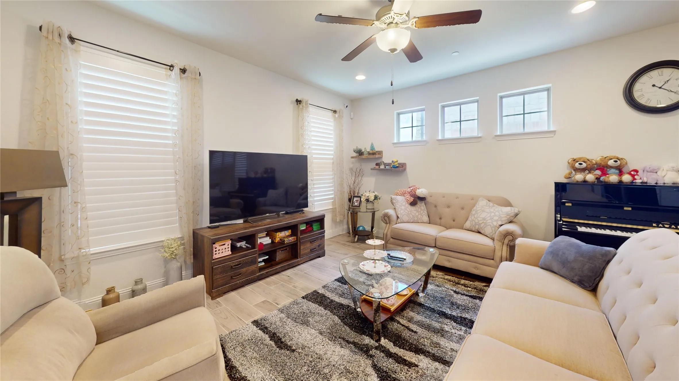 Townhouse For Sale in Collin County , 2408 Jameson Lane, Mc Kinney, Texas 75070, 3 Bedroom, 3 Bathroom, 2 Garage spaces, 1,990 Sqft, built in 2017, mls#21299862, Real Estate Agent in Mc Kinney, Homes For Sale in Collin county, Homes For Sale in Mc Kinney, Realtor in Mc Kinney Texas, Real Estate Brokerage Independent Realty Texas, Luminita Cordes Realtor
