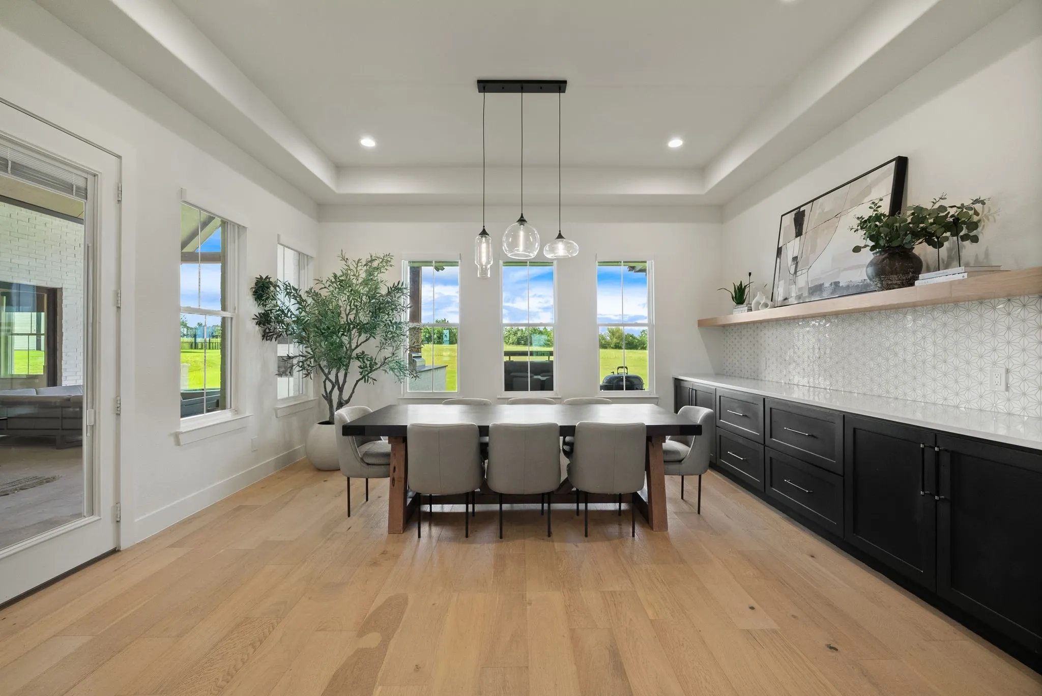 Single Family Residence For Sale in Collin County , 6546 County Road 1103, Celina, Texas 75009, 4 Bedroom, 6 Bathroom, 3 Garage spaces, 4,210 Sqft, built in 2023, mls#21297970, Real Estate Agent in Celina, Homes For Sale in Collin county, Homes For Sale in Celina, Realtor in Celina Texas, Real Estate Brokerage Independent Realty Texas, Luminita Cordes Realtor