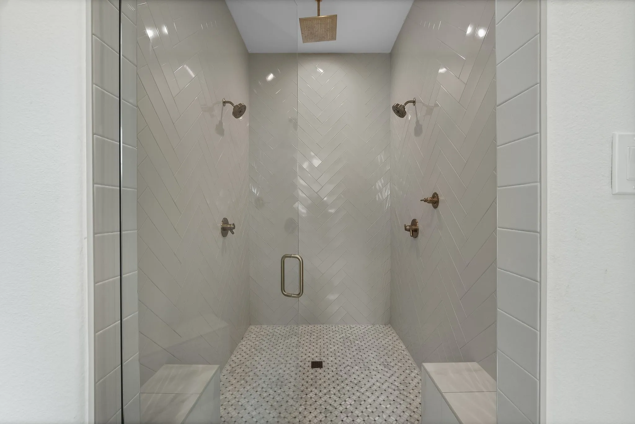 Single Family Residence For Sale in Collin County , 6546 County Road 1103, Celina, Texas 75009, 4 Bedroom, 6 Bathroom, 3 Garage spaces, 4,210 Sqft, built in 2023, mls#21297970, Real Estate Agent in Celina, Homes For Sale in Collin county, Homes For Sale in Celina, Realtor in Celina Texas, Real Estate Brokerage Independent Realty Texas, Luminita Cordes Realtor