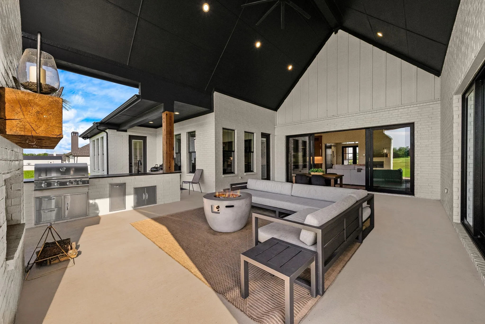 Single Family Residence For Sale in Collin County , 6546 County Road 1103, Celina, Texas 75009, 4 Bedroom, 6 Bathroom, 3 Garage spaces, 4,210 Sqft, built in 2023, mls#21297970, Real Estate Agent in Celina, Homes For Sale in Collin county, Homes For Sale in Celina, Realtor in Celina Texas, Real Estate Brokerage Independent Realty Texas, Luminita Cordes Realtor