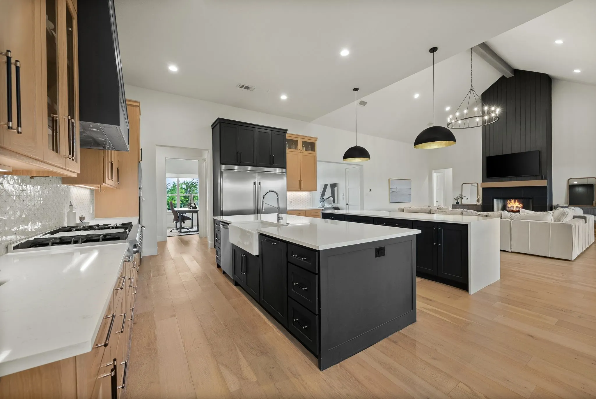 Single Family Residence For Sale in Collin County , 6546 County Road 1103, Celina, Texas 75009, 4 Bedroom, 6 Bathroom, 3 Garage spaces, 4,210 Sqft, built in 2023, mls#21297970, Real Estate Agent in Celina, Homes For Sale in Collin county, Homes For Sale in Celina, Realtor in Celina Texas, Real Estate Brokerage Independent Realty Texas, Luminita Cordes Realtor