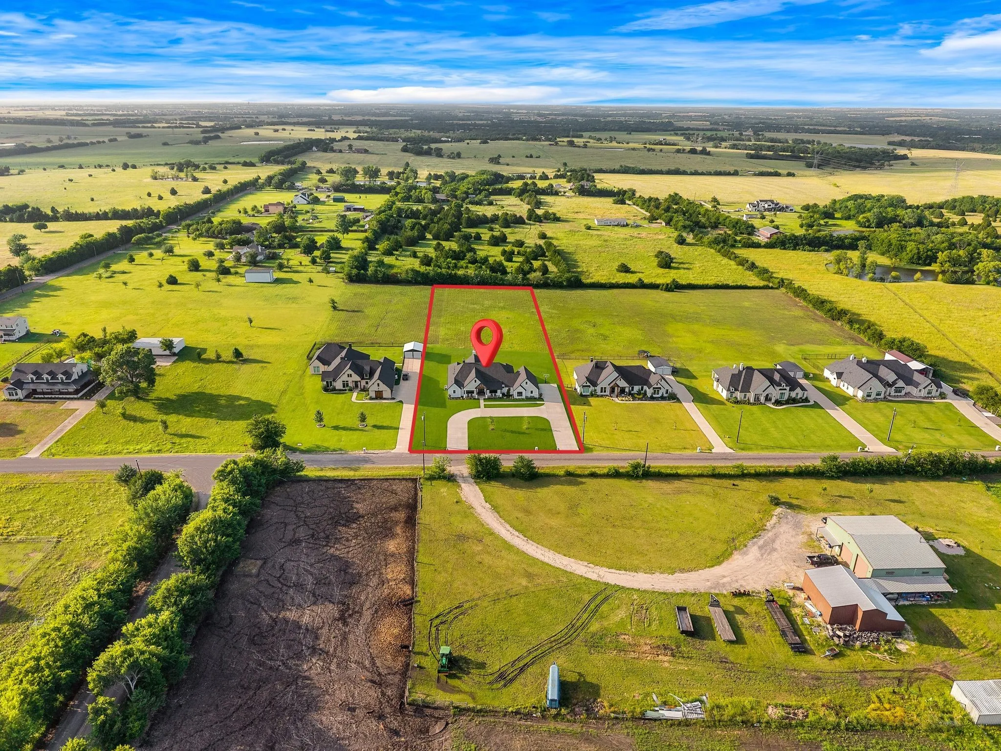 Single Family Residence For Sale in Collin County , 6546 County Road 1103, Celina, Texas 75009, 4 Bedroom, 6 Bathroom, 3 Garage spaces, 4,210 Sqft, built in 2023, mls#21297970, Real Estate Agent in Celina, Homes For Sale in Collin county, Homes For Sale in Celina, Realtor in Celina Texas, Real Estate Brokerage Independent Realty Texas, Luminita Cordes Realtor