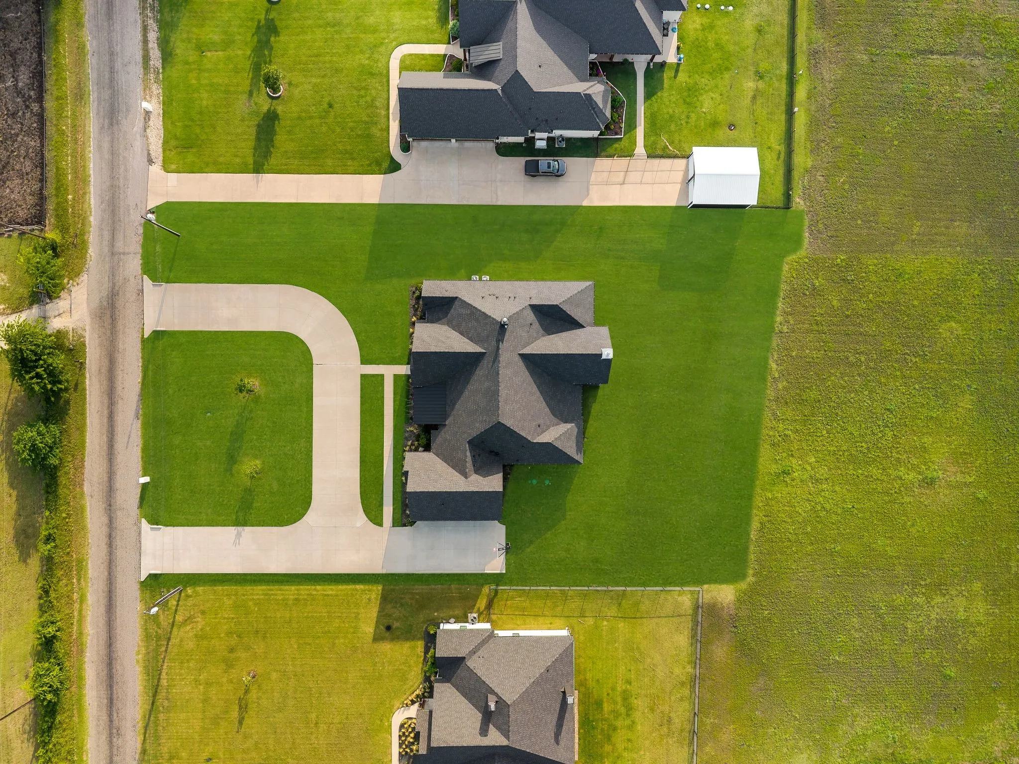 Single Family Residence For Sale in Collin County , 6546 County Road 1103, Celina, Texas 75009, 4 Bedroom, 6 Bathroom, 3 Garage spaces, 4,210 Sqft, built in 2023, mls#21297970, Real Estate Agent in Celina, Homes For Sale in Collin county, Homes For Sale in Celina, Realtor in Celina Texas, Real Estate Brokerage Independent Realty Texas, Luminita Cordes Realtor