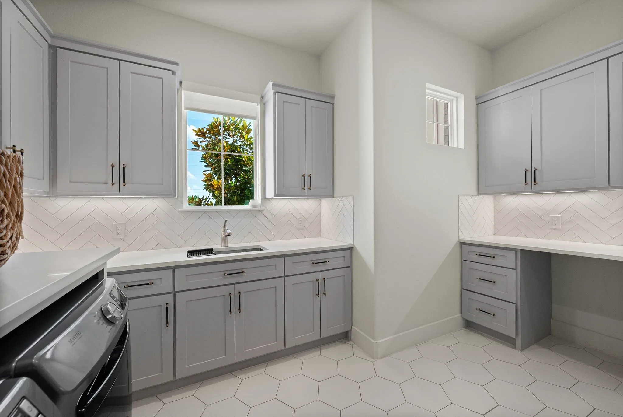 Single Family Residence For Sale in Collin County , 6546 County Road 1103, Celina, Texas 75009, 4 Bedroom, 6 Bathroom, 3 Garage spaces, 4,210 Sqft, built in 2023, mls#21297970, Real Estate Agent in Celina, Homes For Sale in Collin county, Homes For Sale in Celina, Realtor in Celina Texas, Real Estate Brokerage Independent Realty Texas, Luminita Cordes Realtor