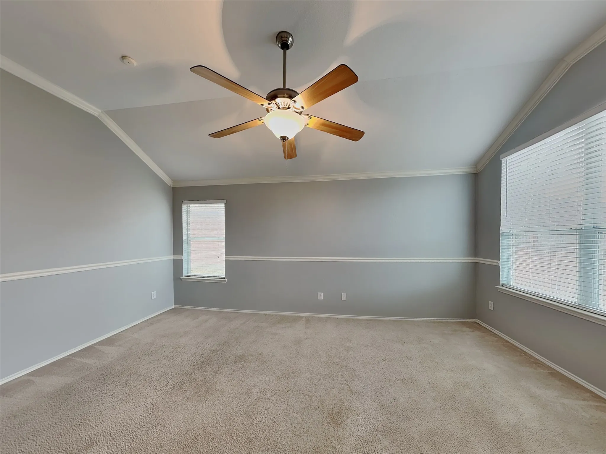 Single Family Residence For Rent in Tarrant County , 5920 Paloma Blanca Drive, Fort Worth, Texas 76179, 3 Bedroom, 2 Bathroom, 2 Garage spaces, 2,110 Sqft, built in 2005, mls#21299904, Real Estate Agent in Fort Worth, Homes For Rent in Tarrant county, Homes For Rent in Fort Worth, Realtor in Fort Worth Texas, Real Estate Brokerage Independent Realty Texas, Luminita Cordes Realtor