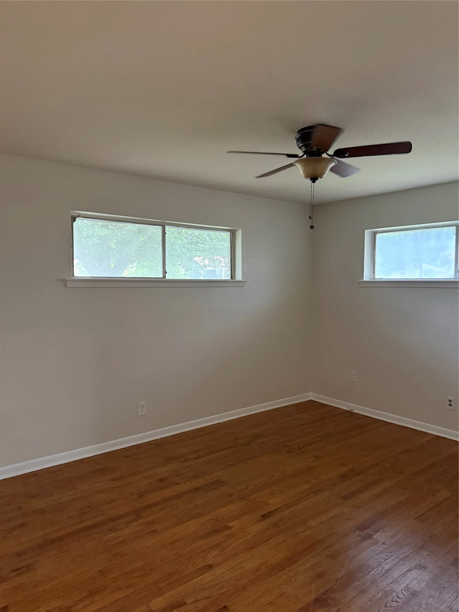 Single Family Residence For Sale in Dallas County , 1315 Willow Creek Drive, Lancaster, Texas 75146, 3 Bedroom, 2 Bathroom, 2 Garage spaces, 1,618 Sqft, built in 1970, mls#21299910, Real Estate Agent in Lancaster, Homes For Sale in Dallas county, Homes For Sale in Lancaster, Realtor in Lancaster Texas, Real Estate Brokerage Independent Realty Texas, Luminita Cordes Realtor