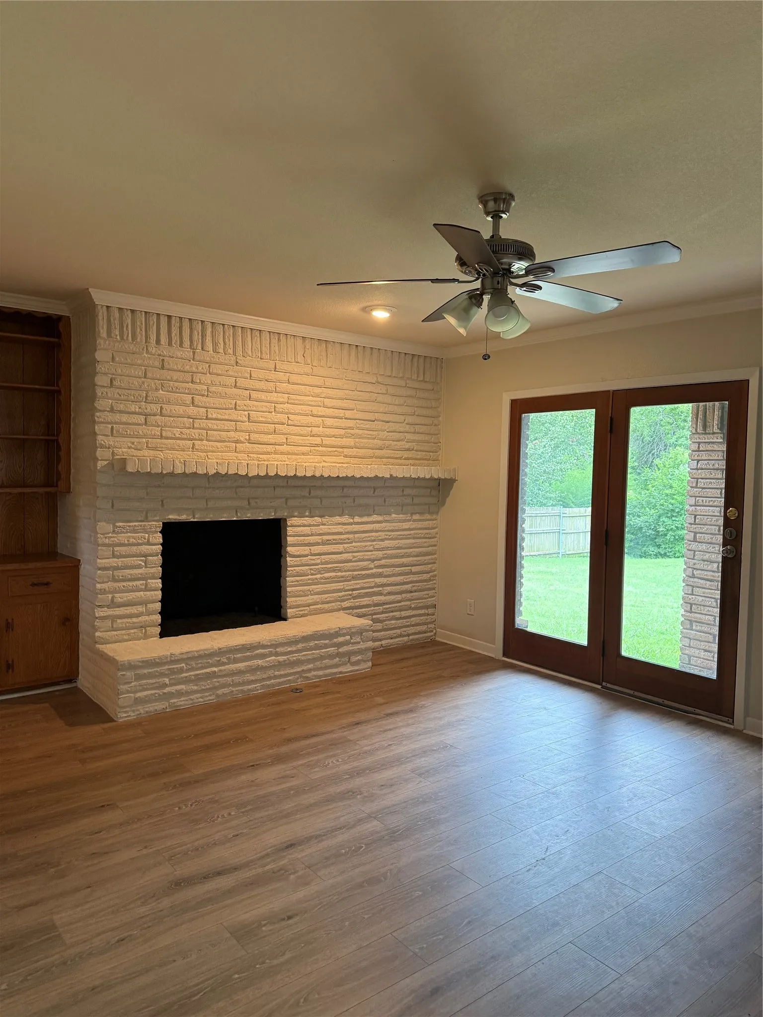 Single Family Residence For Sale in Dallas County , 1315 Willow Creek Drive, Lancaster, Texas 75146, 3 Bedroom, 2 Bathroom, 2 Garage spaces, 1,618 Sqft, built in 1970, mls#21299910, Real Estate Agent in Lancaster, Homes For Sale in Dallas county, Homes For Sale in Lancaster, Realtor in Lancaster Texas, Real Estate Brokerage Independent Realty Texas, Luminita Cordes Realtor