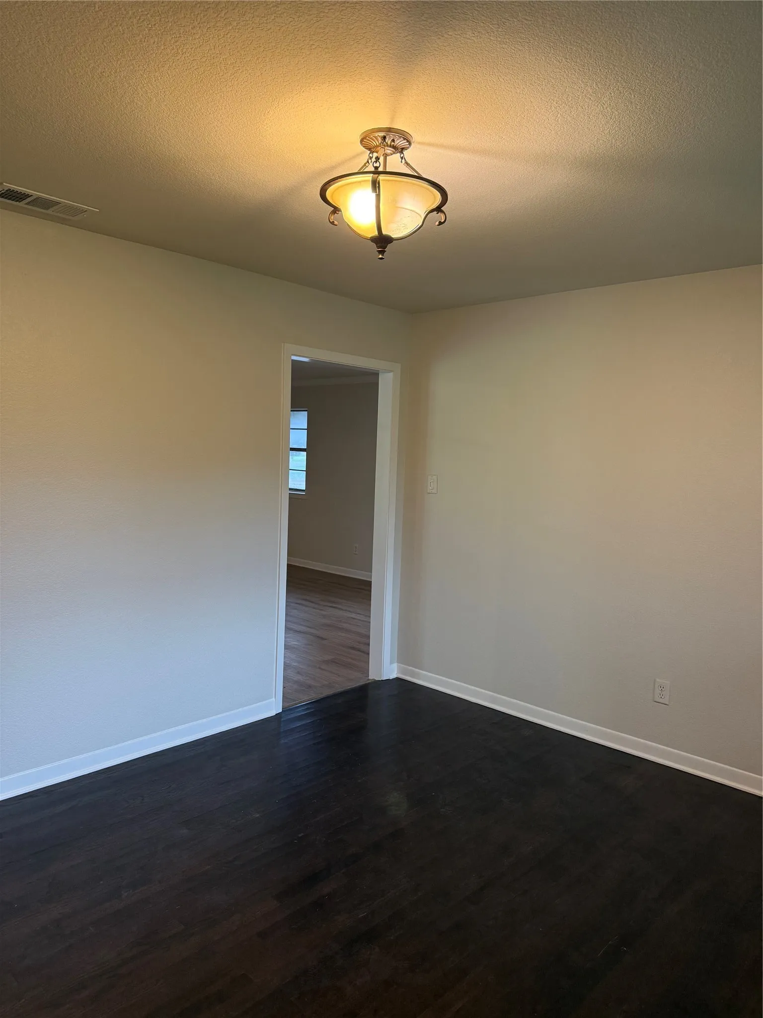 Single Family Residence For Sale in Dallas County , 1315 Willow Creek Drive, Lancaster, Texas 75146, 3 Bedroom, 2 Bathroom, 2 Garage spaces, 1,618 Sqft, built in 1970, mls#21299910, Real Estate Agent in Lancaster, Homes For Sale in Dallas county, Homes For Sale in Lancaster, Realtor in Lancaster Texas, Real Estate Brokerage Independent Realty Texas, Luminita Cordes Realtor