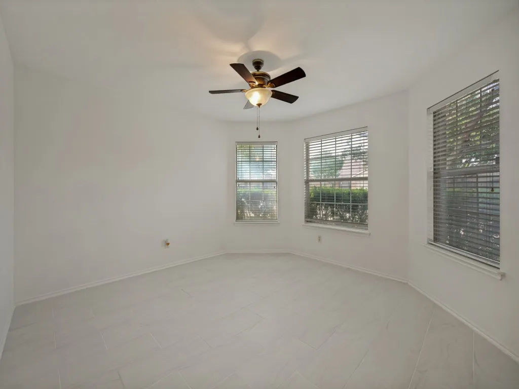 Single Family Residence For Sale in Denton County , 8821 CHISHOLM Trail, Cross Roads, Texas 76227, 3 Bedroom, 2 Bathroom, 2 Garage spaces, 1,585 Sqft, built in 2004, mls#21299914, Real Estate Agent in Cross Roads, Homes For Sale in Denton county, Homes For Sale in Cross Roads, Realtor in Cross Roads Texas, Real Estate Brokerage Independent Realty Texas, Luminita Cordes Realtor